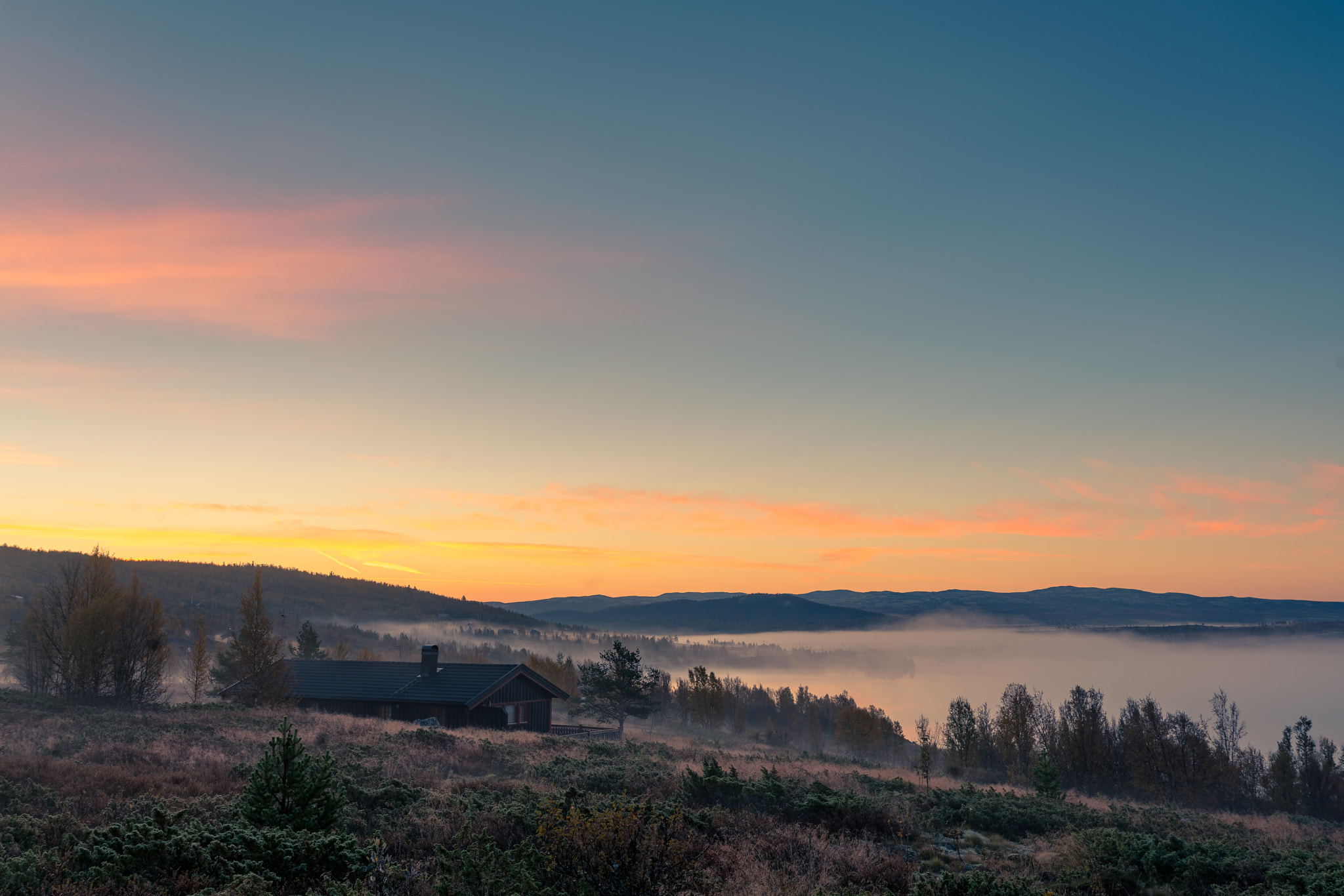 Sony a7R II sample photo. Cabin in the morning fog photography