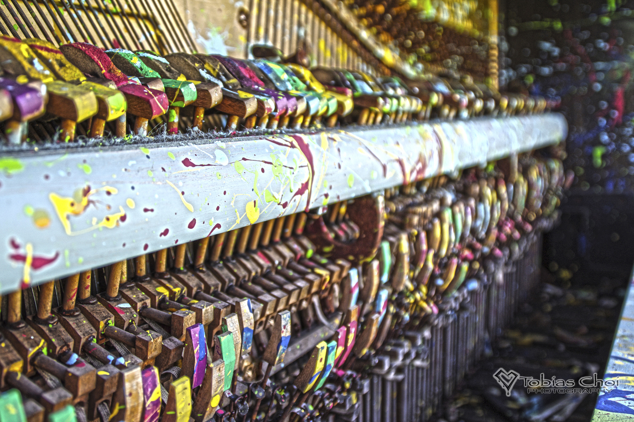 Pentax K-x + Tamron AF 18-200mm F3.5-6.3 XR Di II LD Aspherical (IF) Macro sample photo. Painted piano in detroit photography