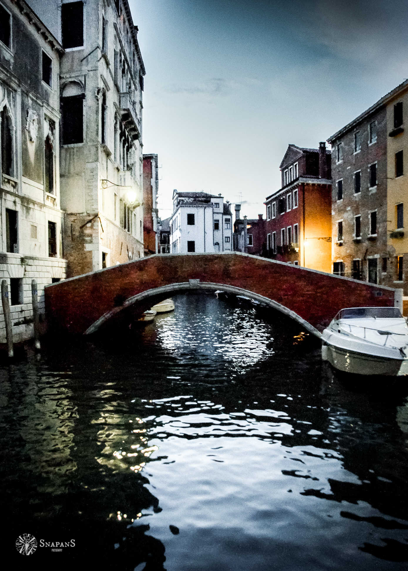 Nikon D5000 sample photo. Venice photography
