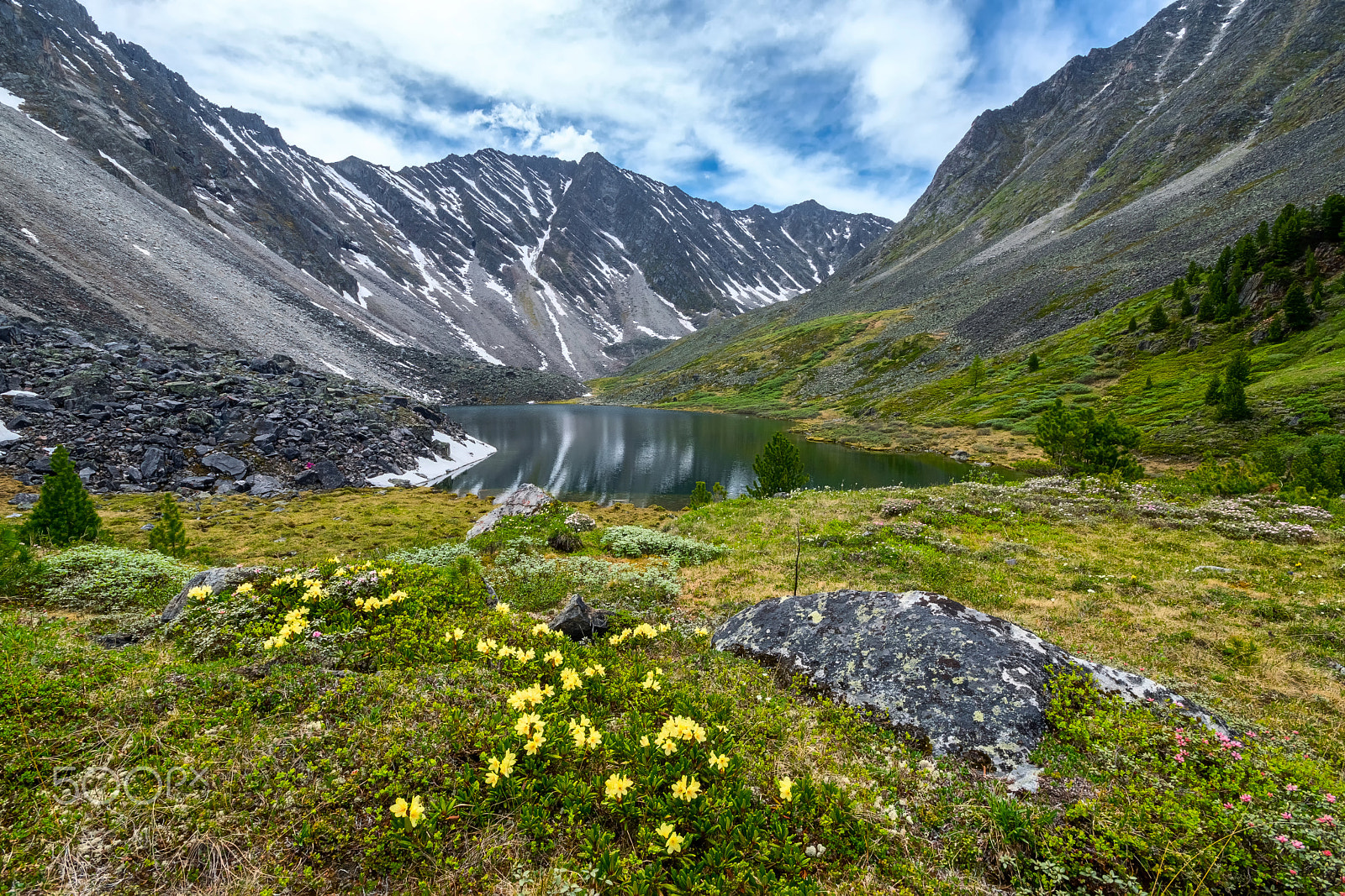 Sigma AF 10-20mm F4-5.6 EX DC sample photo. Beautiful mountain lake in tunka range photography