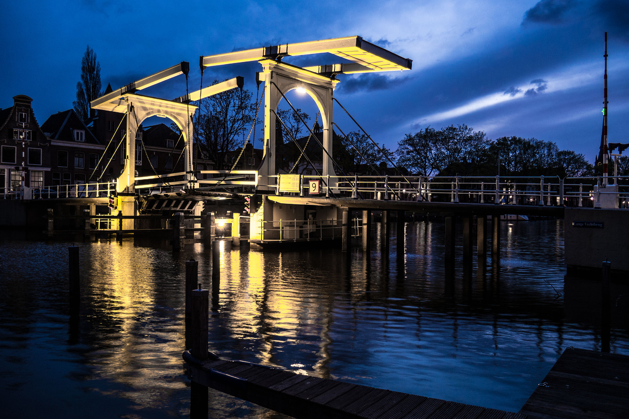LUMIX G VARIO 14-42/F3.5-5.6 II sample photo. Bridge photography
