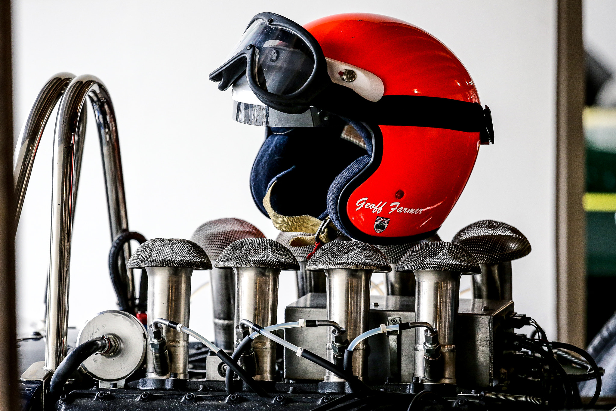 Canon EF 200-400mm F4L IS USM Extender 1.4x sample photo. Resting helmet photography