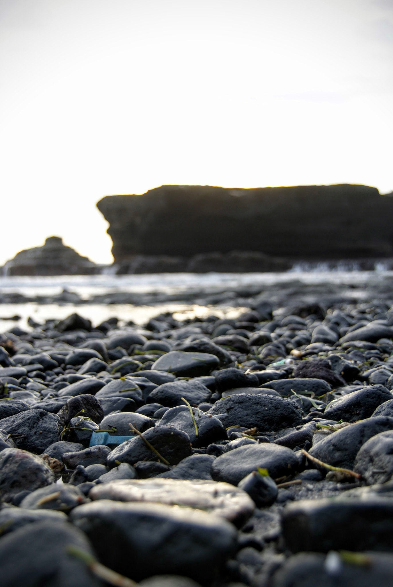 Sony DT 18-250mm F3.5-6.3 sample photo. Stony seashore tanah lot photography