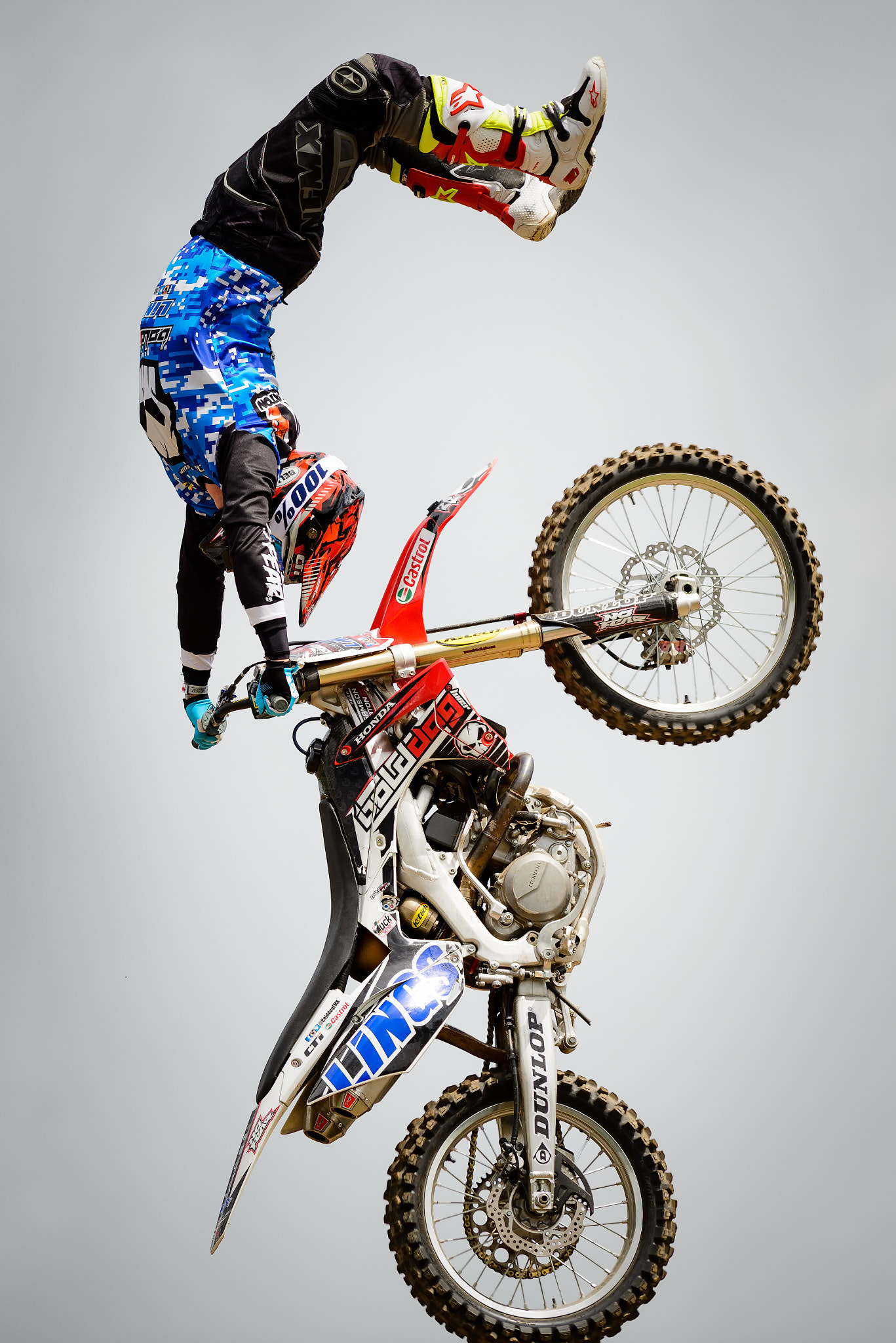 Nikon AF-S Nikkor 300mm F2.8G ED VR II sample photo. Freestyle motox action sport photography