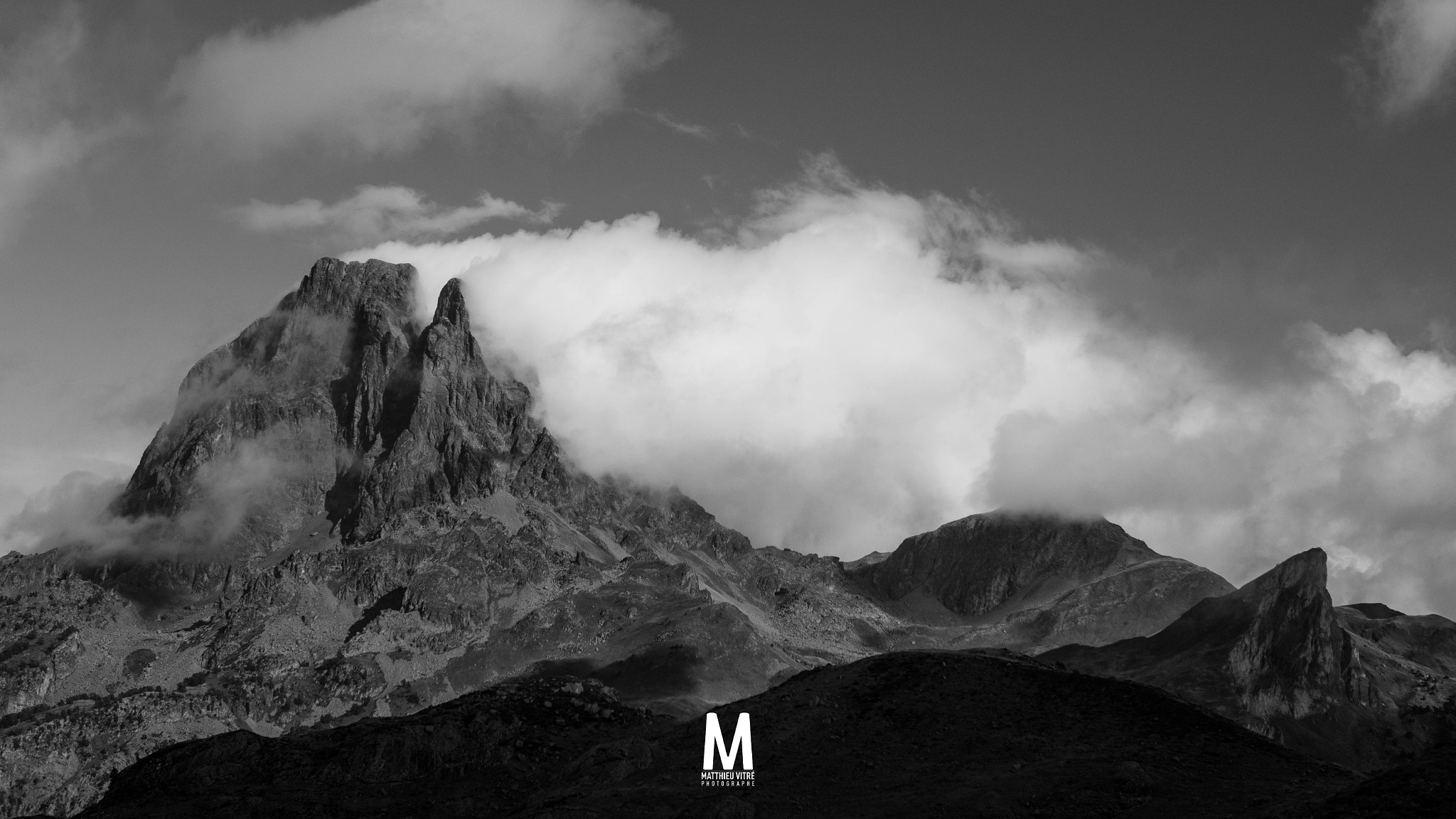 Canon EF 16-35mm F2.8L USM sample photo. Pic d'ossau, pyrénées. photography
