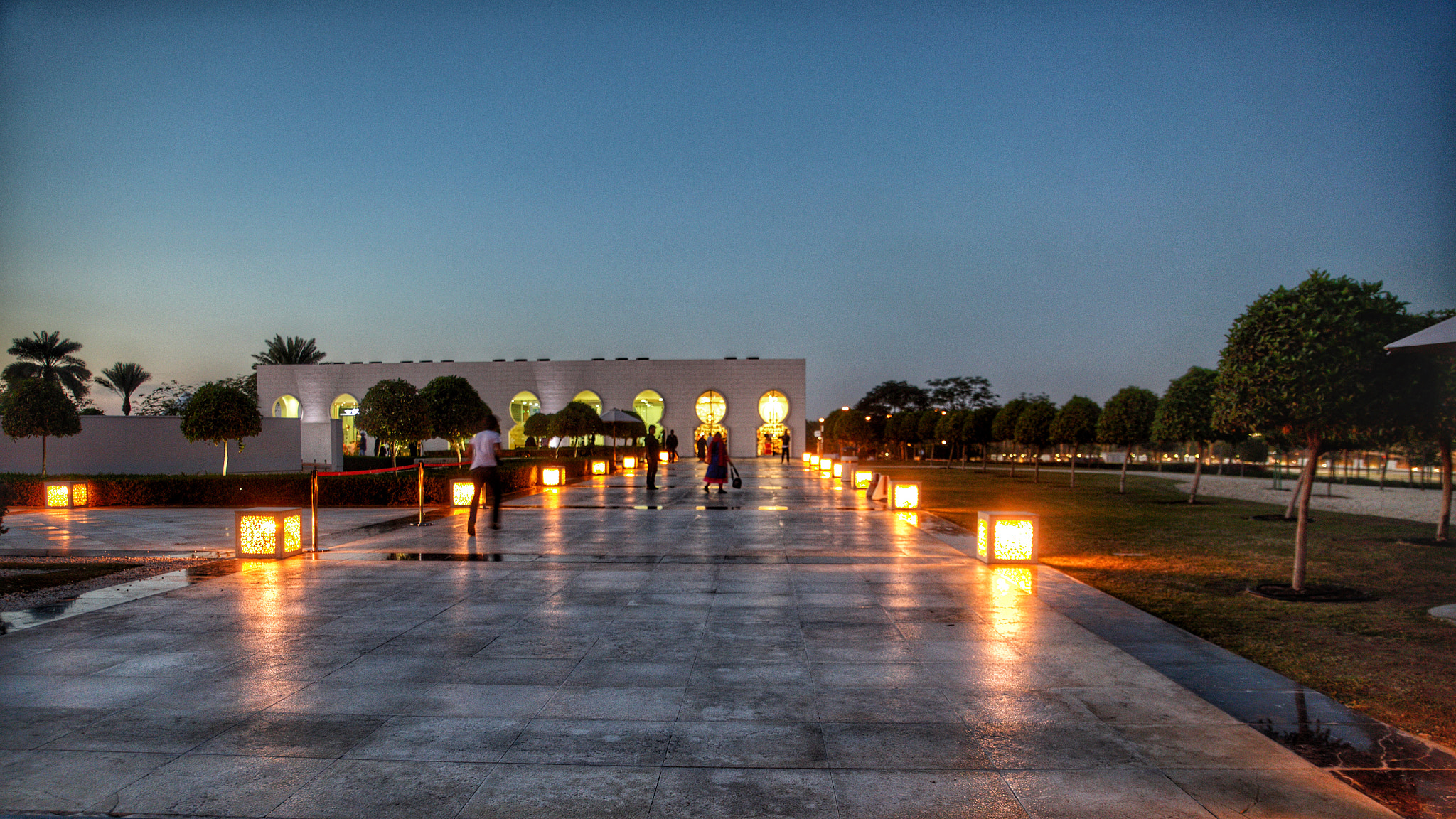 Canon 24-70mm sample photo. One evening in abu dhabi photography