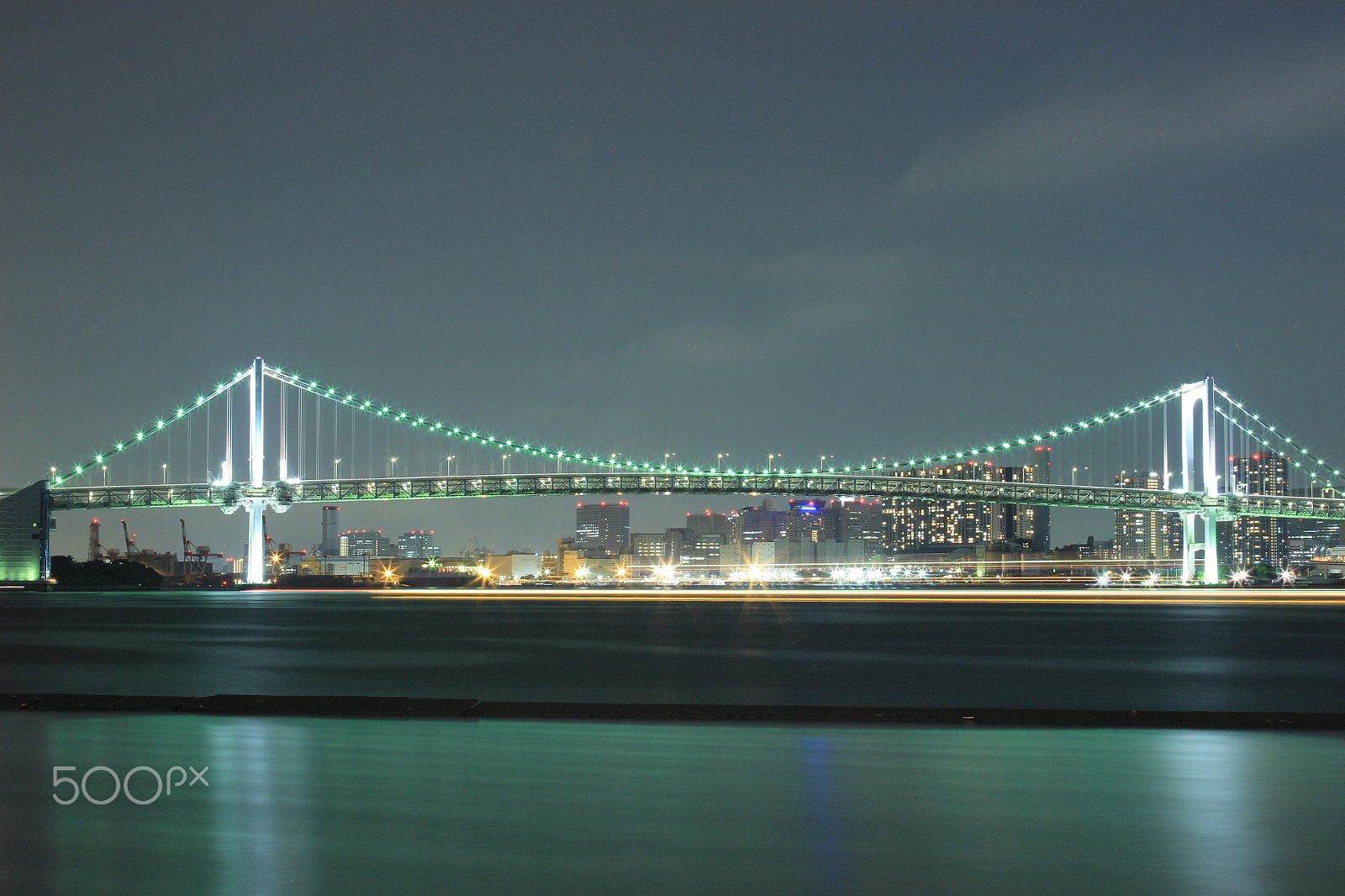 Canon EOS 600D (Rebel EOS T3i / EOS Kiss X5) sample photo. Tokyo night refrection photography