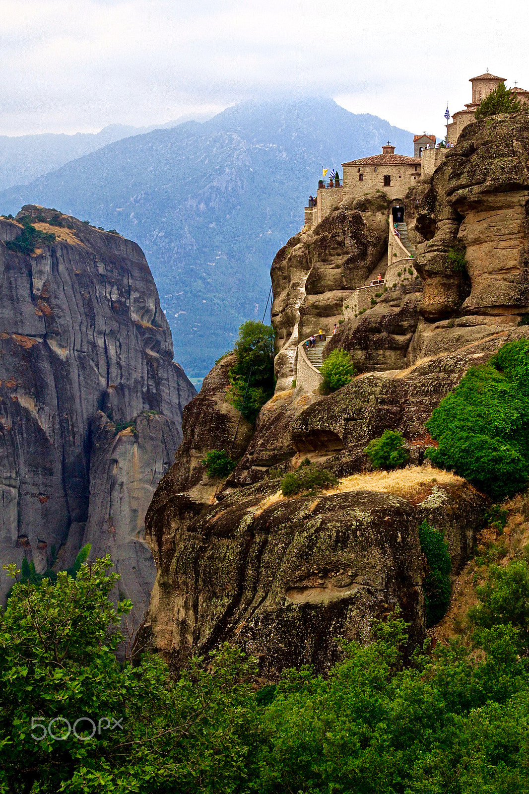 Canon EOS 500D (EOS Rebel T1i / EOS Kiss X3) sample photo. Meteora photography