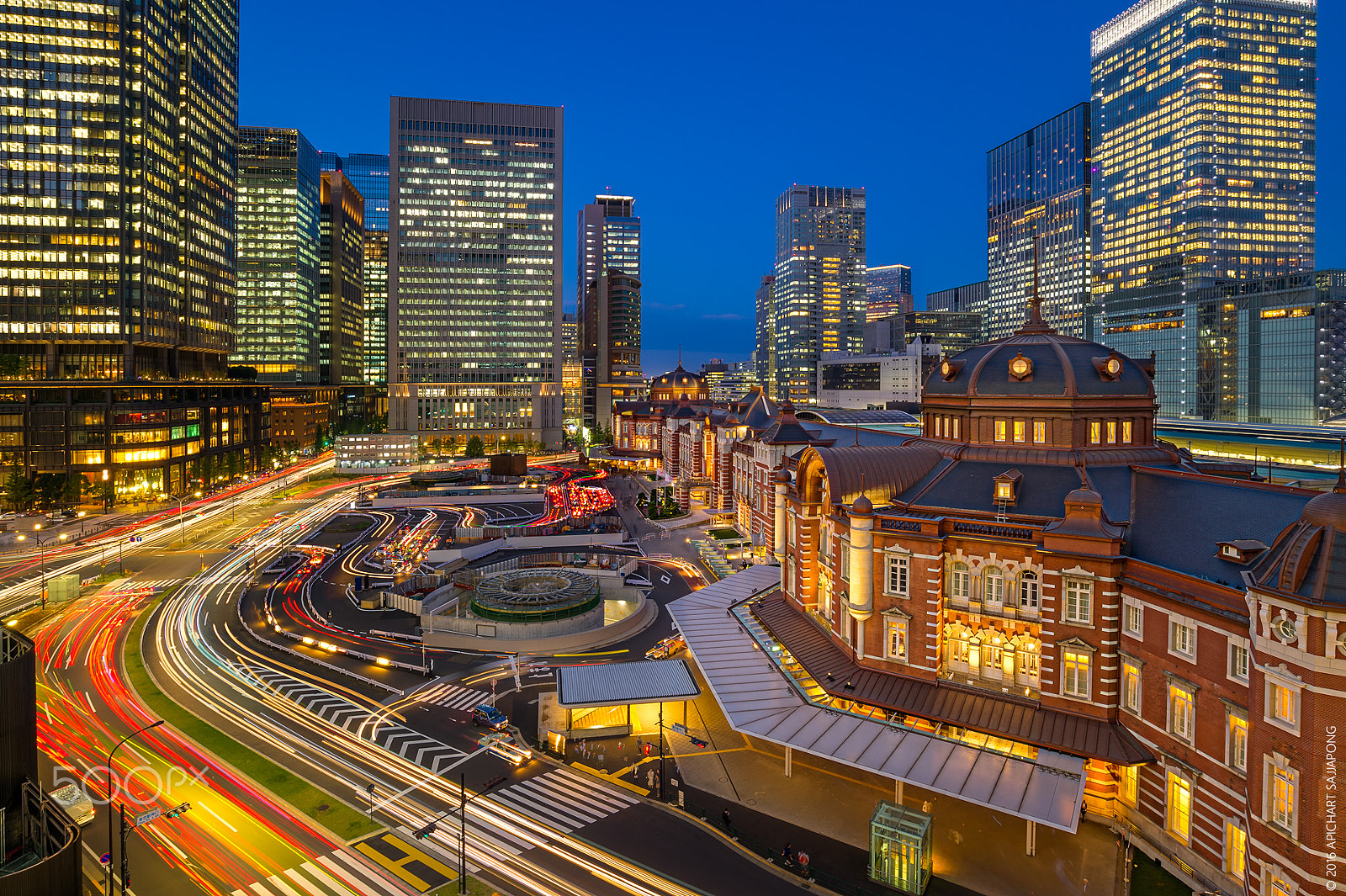 Nikon AF-S Nikkor 18-35mm F3.5-4.5G ED sample photo. Tokyo station photography