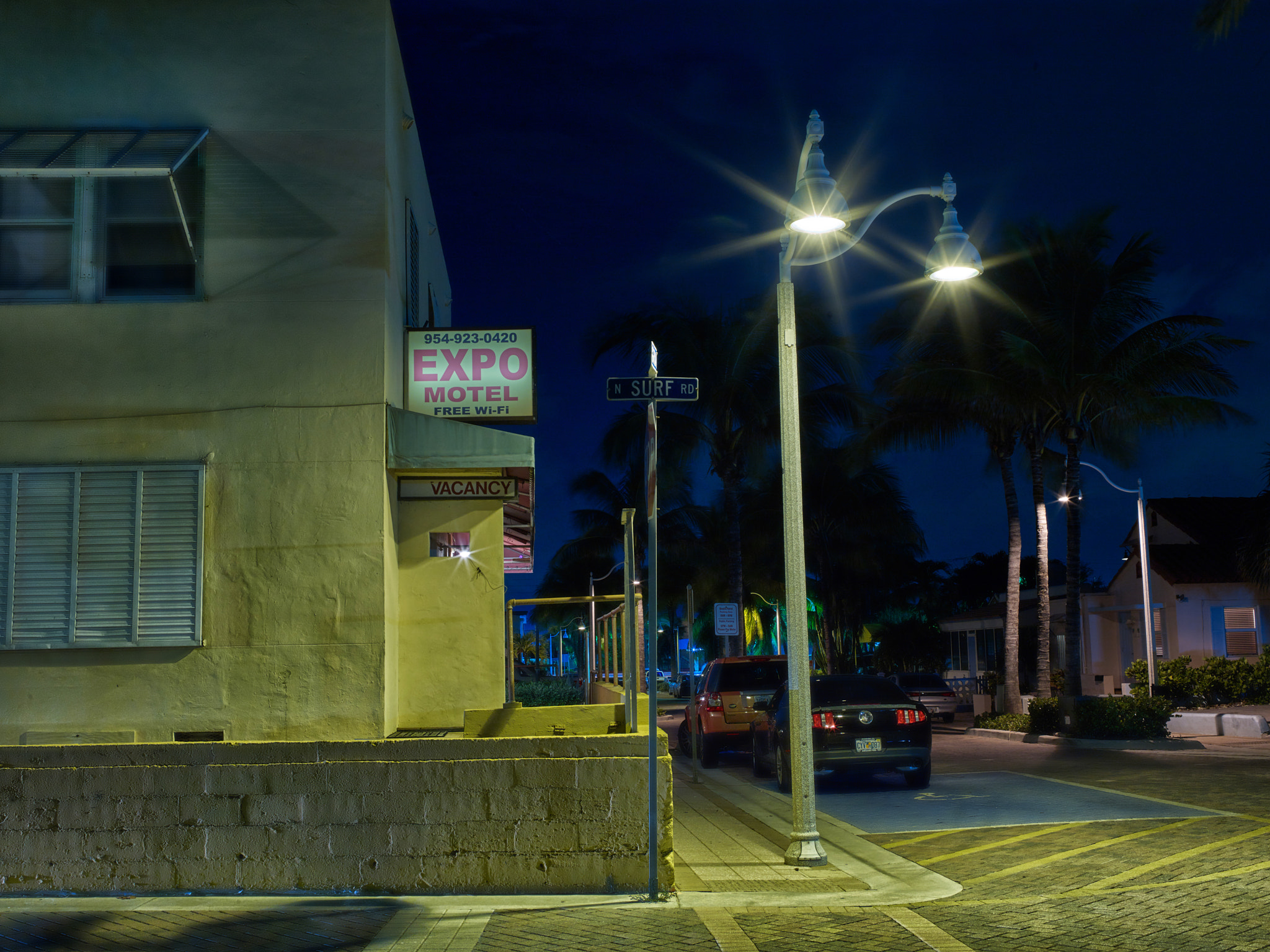 Phase One P30+ sample photo. Night with hasselblad photography