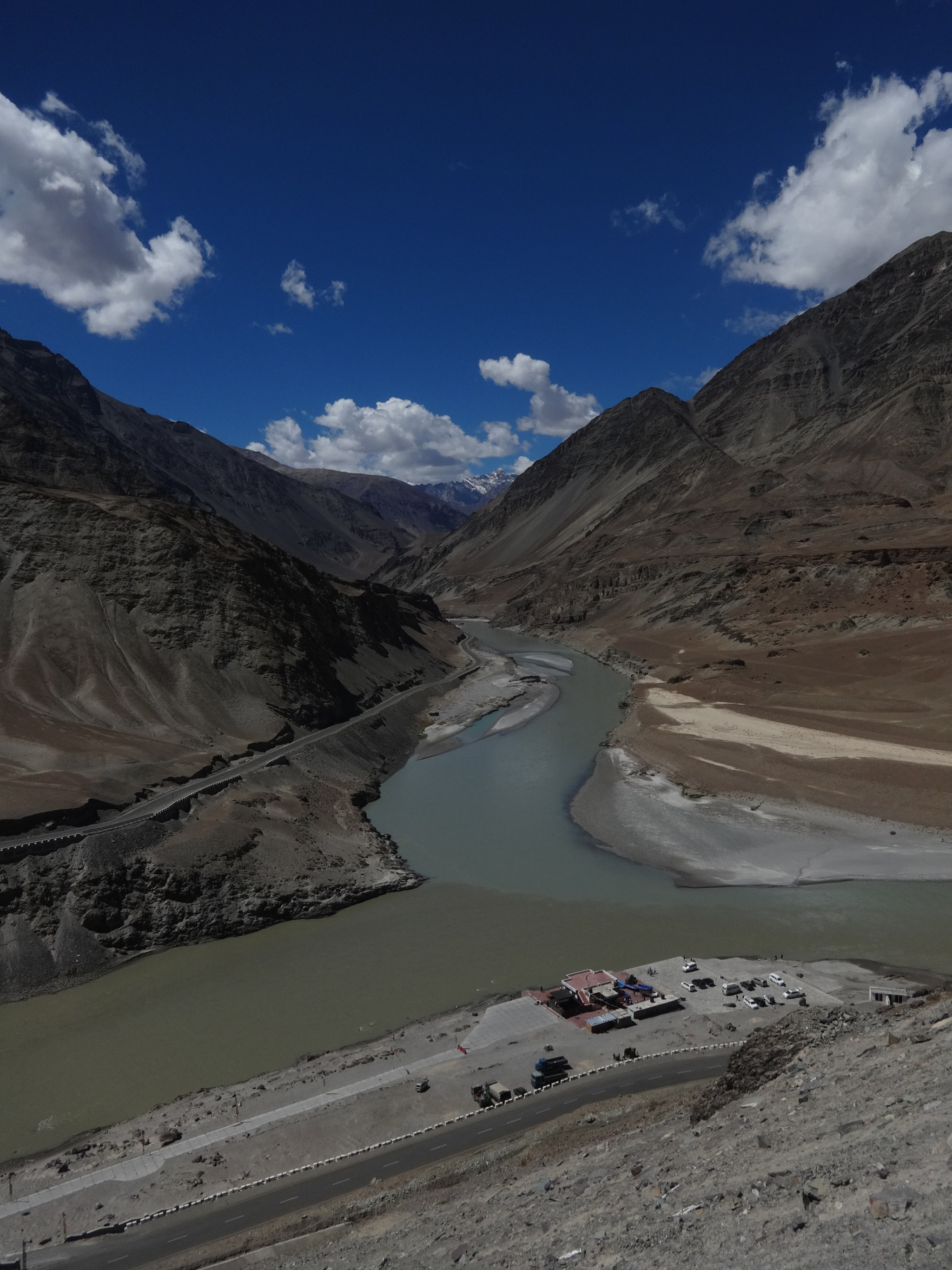 Sony Cyber-shot DSC-WX80 sample photo. Confluence of sindhu and zanskar rivers photography