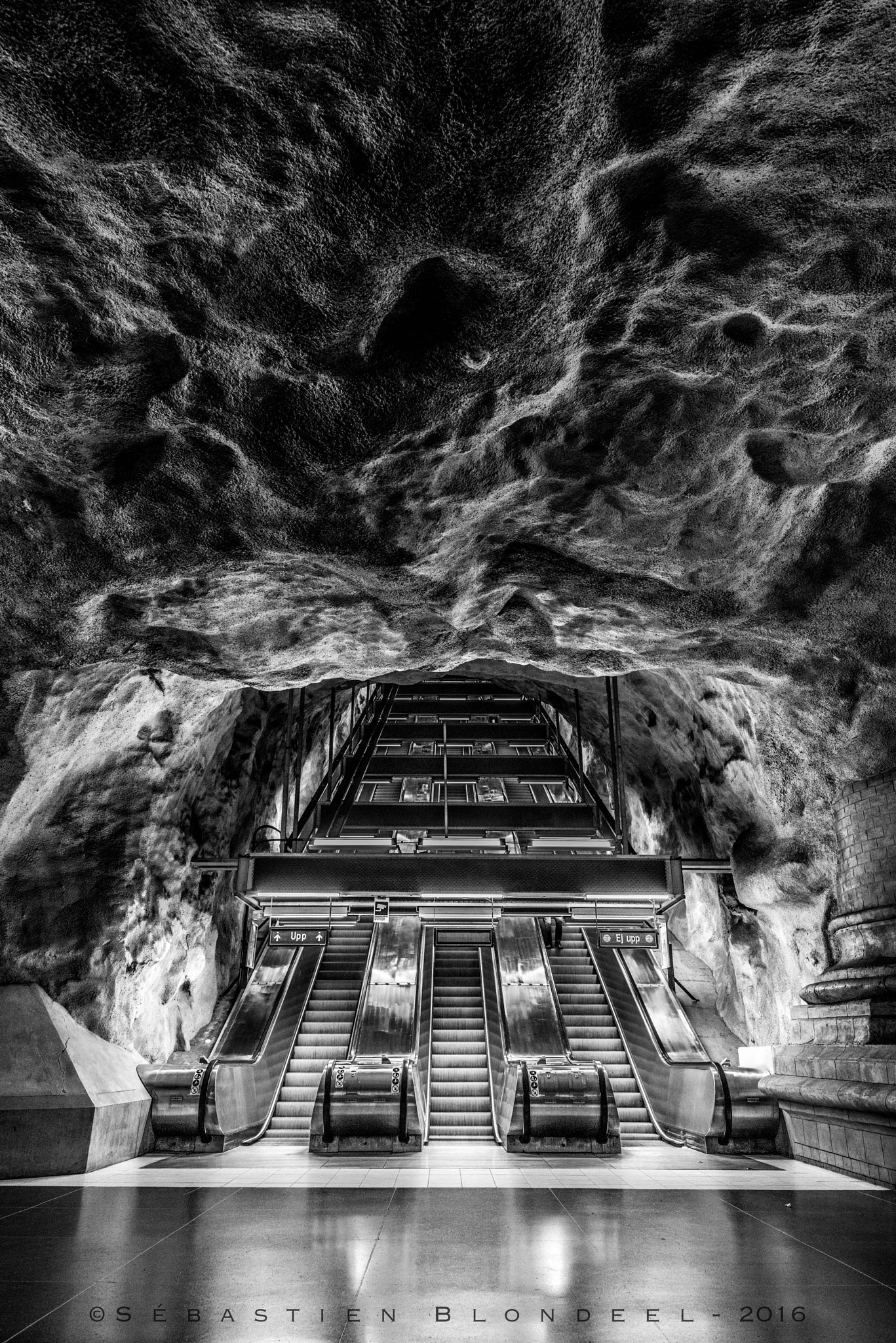 Nikon D800 sample photo. Stairway to hell photography