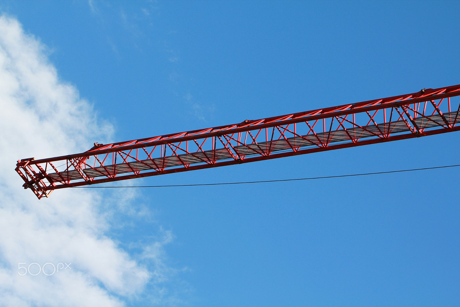 Canon EOS 550D (EOS Rebel T2i / EOS Kiss X4) + Canon EF 100mm F2.8L Macro IS USM sample photo. Construction  red crane photography