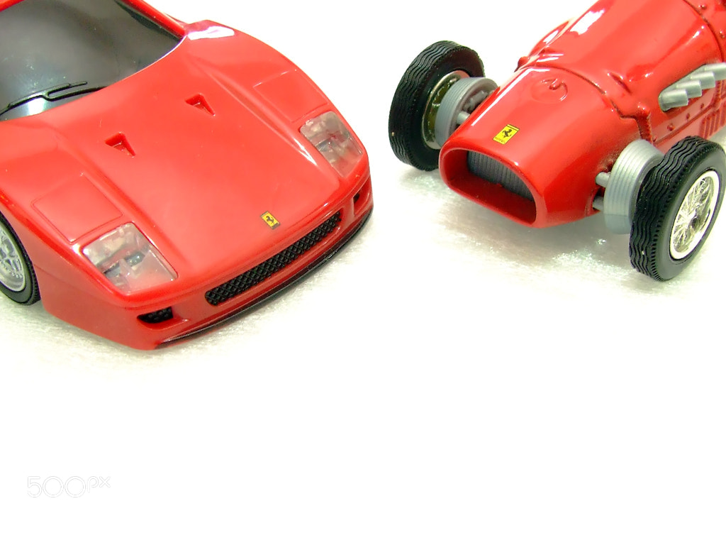 Fujifilm FinePix S9100 sample photo. Ferrari photography