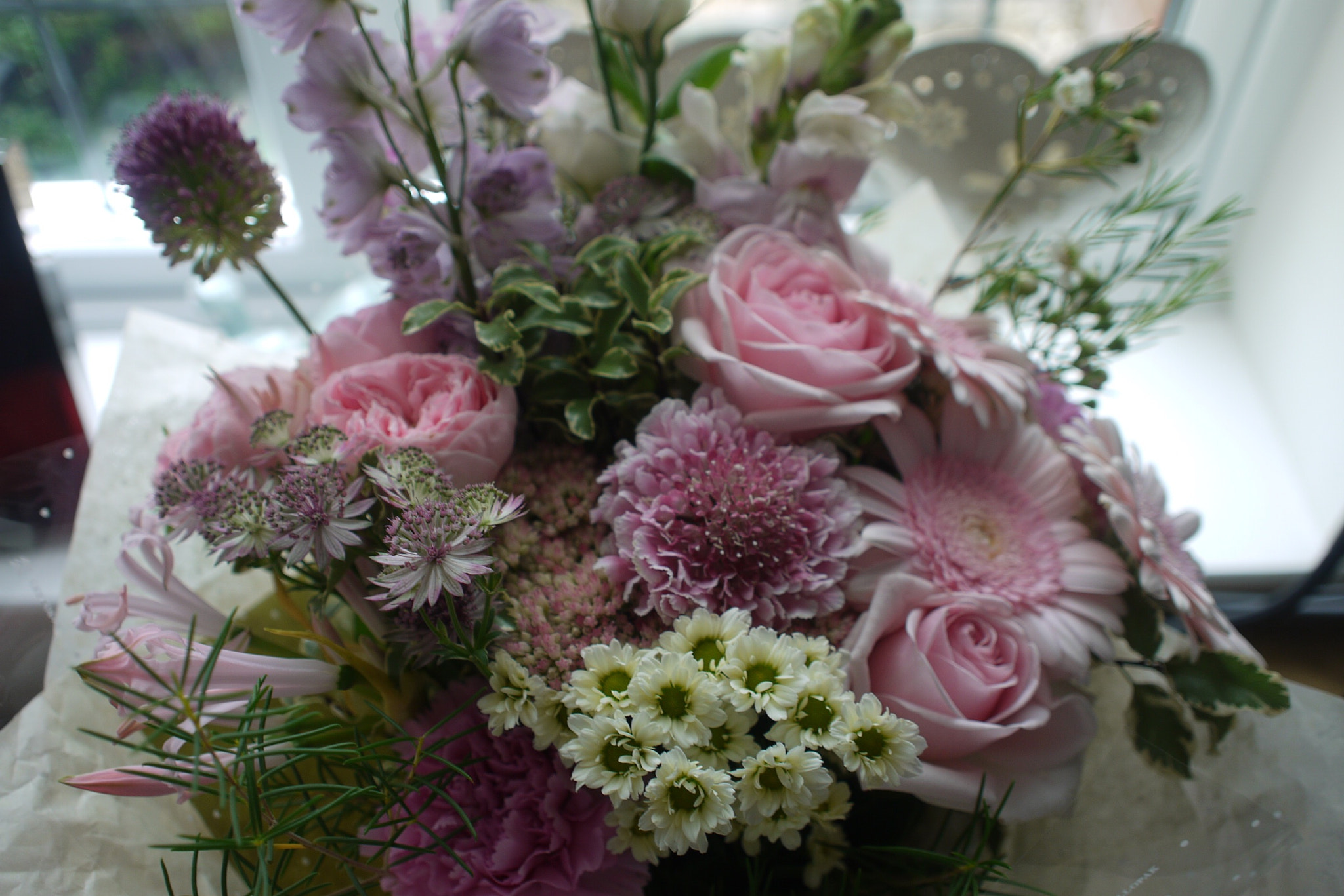 Panasonic Lumix DMC-G10 + Olympus M.Zuiko Digital 17mm F2.8 Pancake sample photo. Birthday bouquet photography