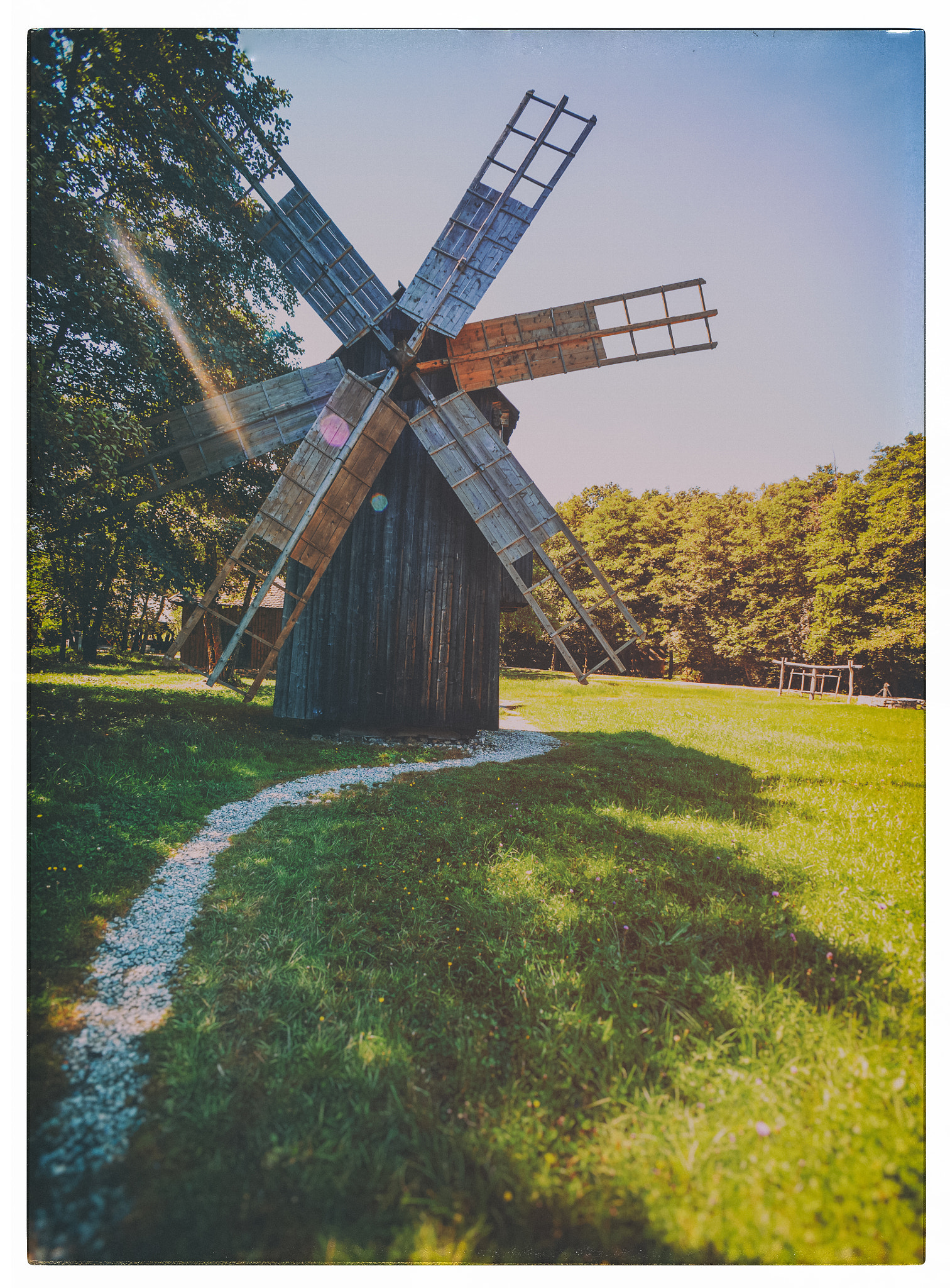 Sony a7 + Sony E 16mm F2.8 sample photo. Windmill photography