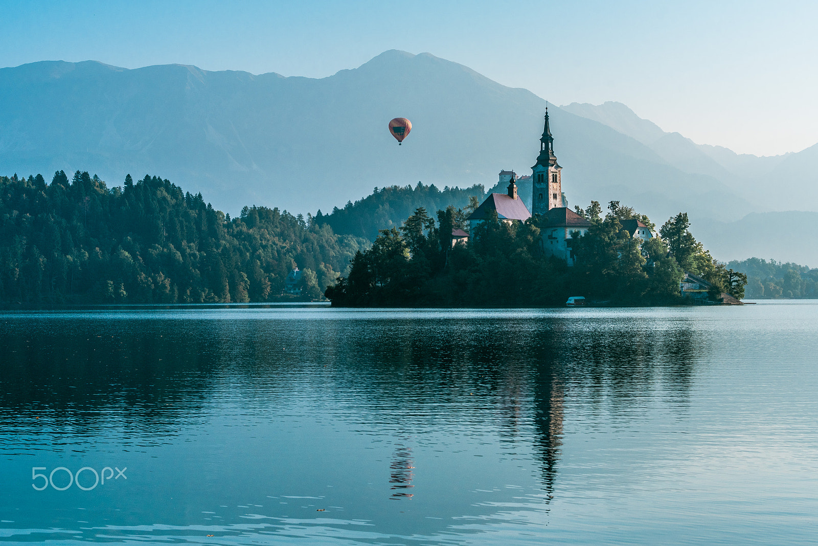 Nikon D750 + Nikon AF-S Nikkor 58mm F1.4G sample photo. The bled morning photography