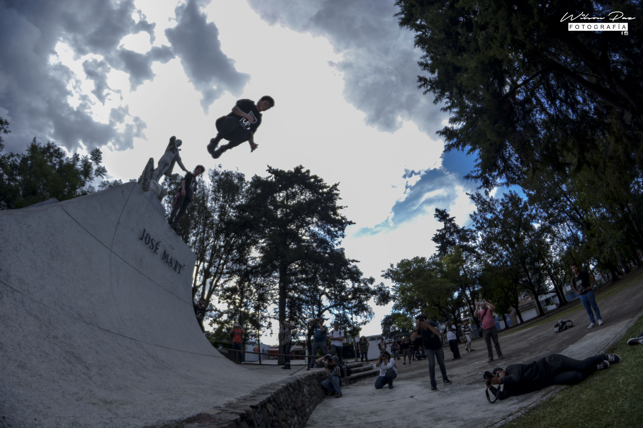 Nikon D5200 + Samyang 8mm F3.5 Aspherical IF MC Fisheye sample photo. Parkour photography