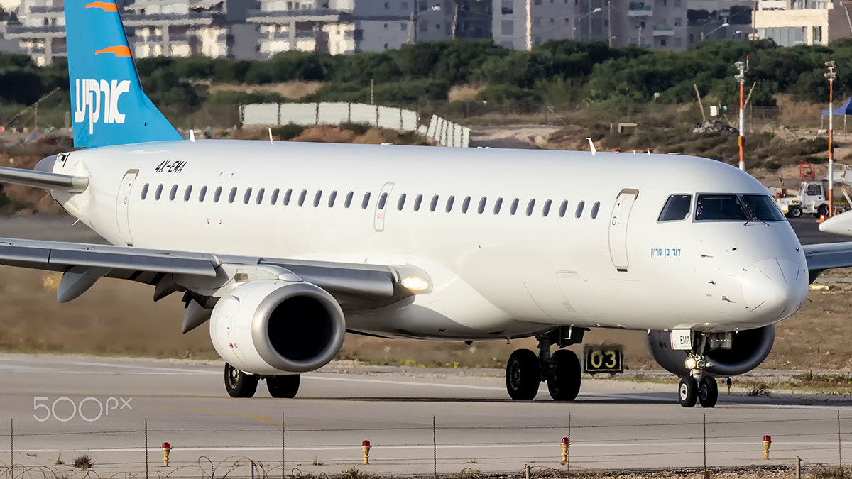 Tamron SP 150-600mm F5-6.3 Di VC USD sample photo. Taxiing out for departure photography