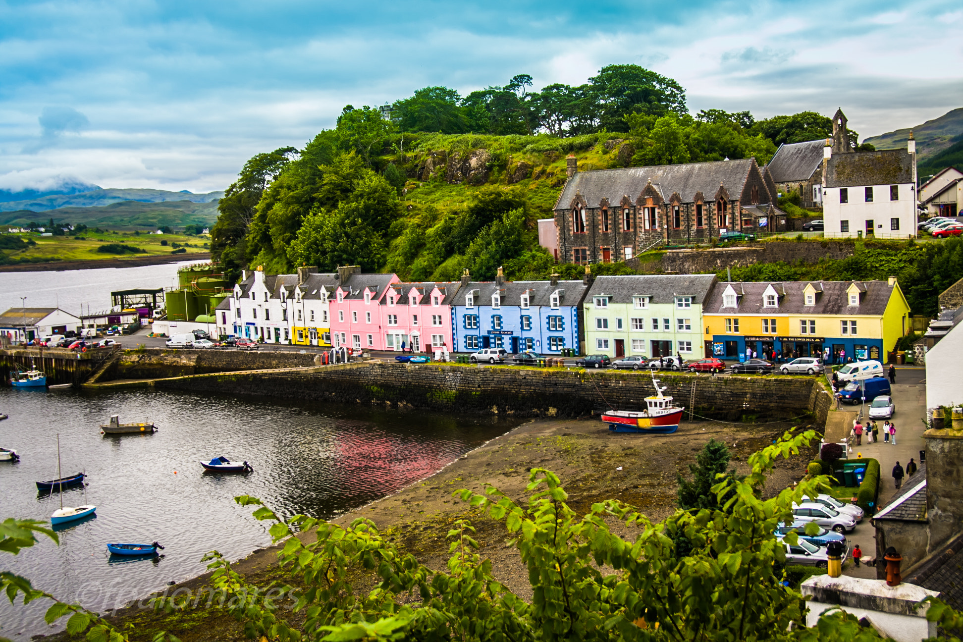 Canon EOS 40D + Sigma 18-50mm f/2.8 Macro sample photo. Colourful skye photography