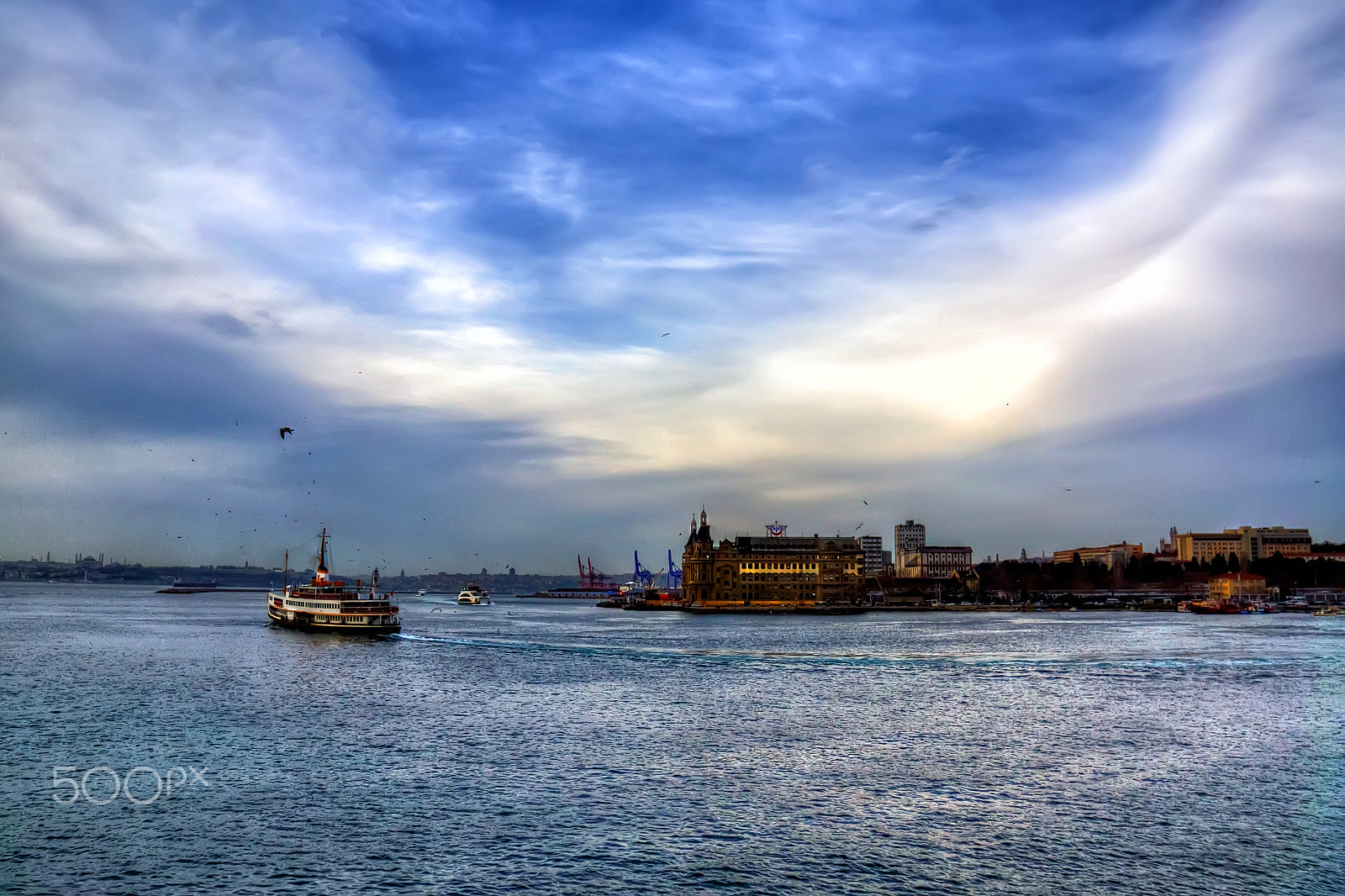 Sony DT 16-105mm F3.5-5.6 sample photo. Istanbul photography