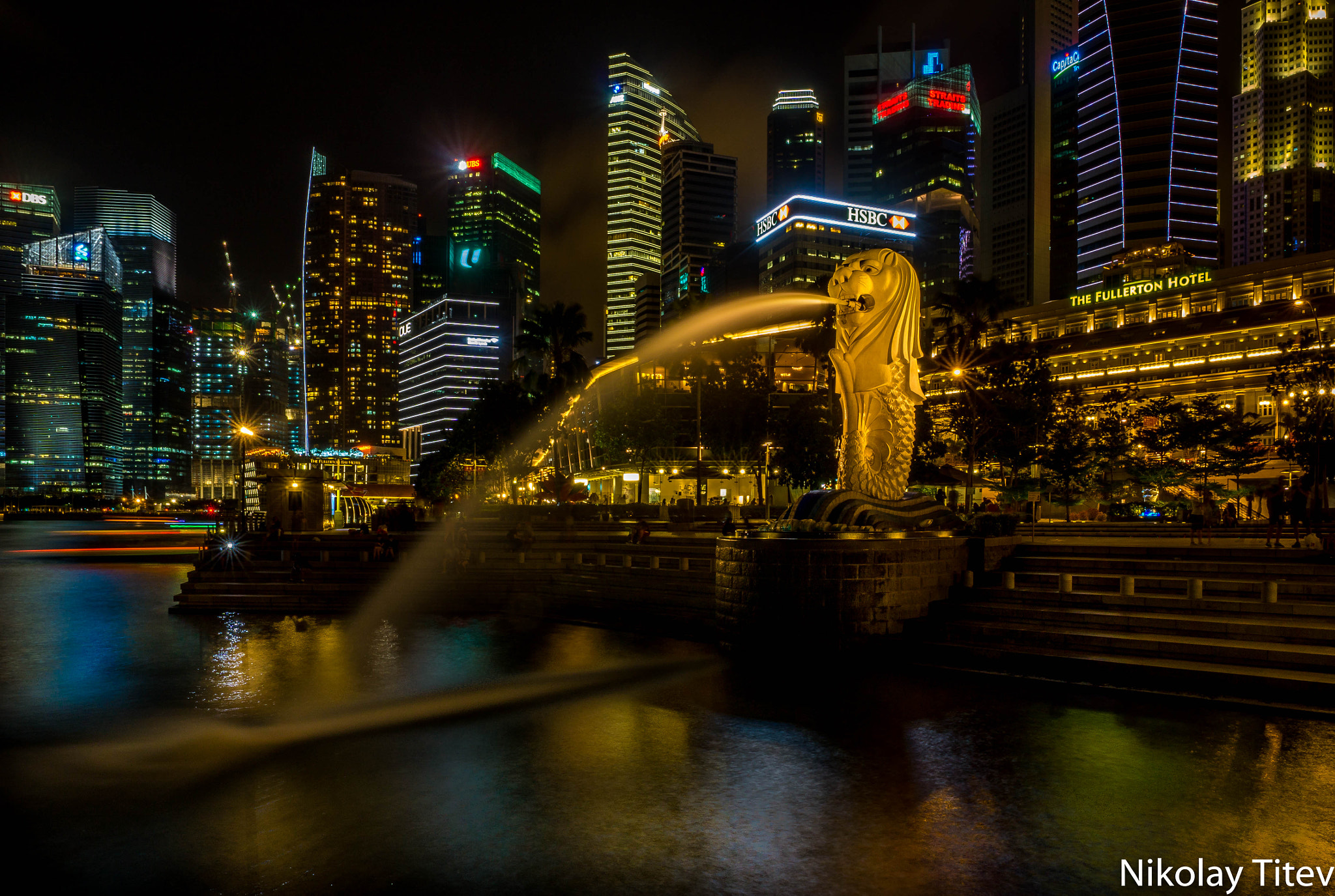 Sony a6000 + ZEISS Touit 12mm F2.8 sample photo. Merlion photography