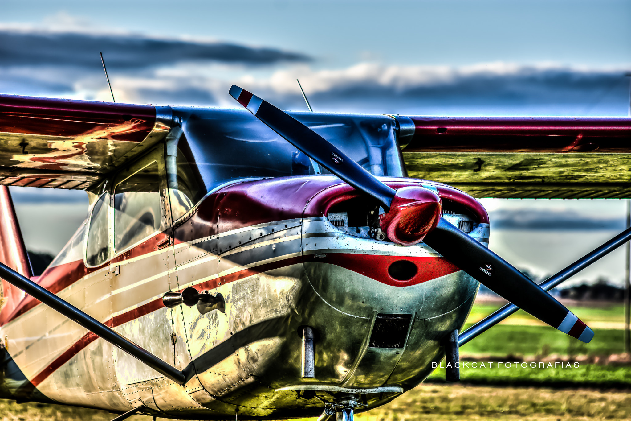 Sigma 70-300mm F4-5.6 APO DG Macro sample photo. Avion cesna photography