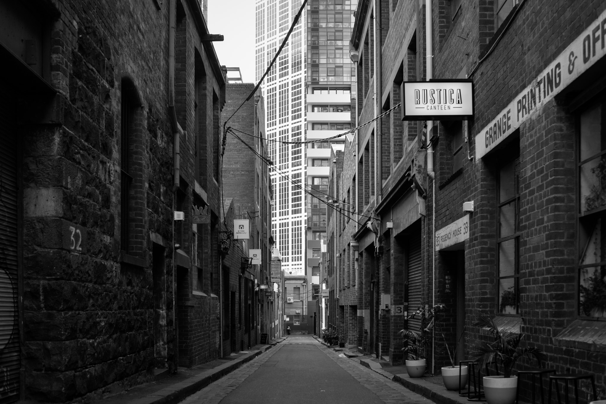 Nikon D610 sample photo. Alley 1 photography