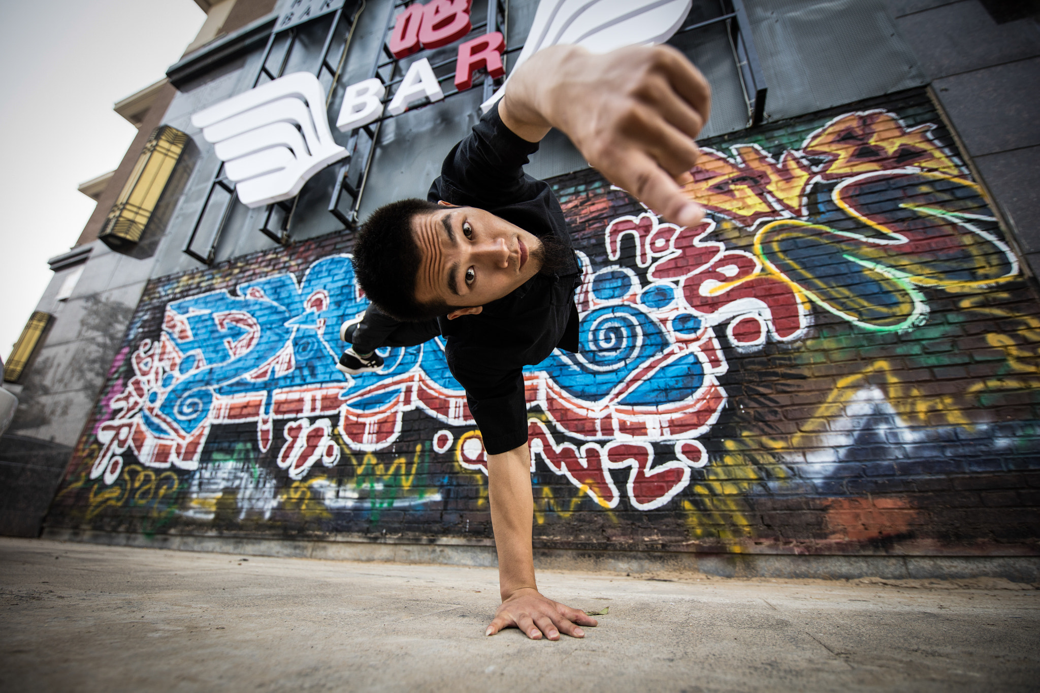 Canon EOS 5DS R sample photo. 中国街头舞者 photography