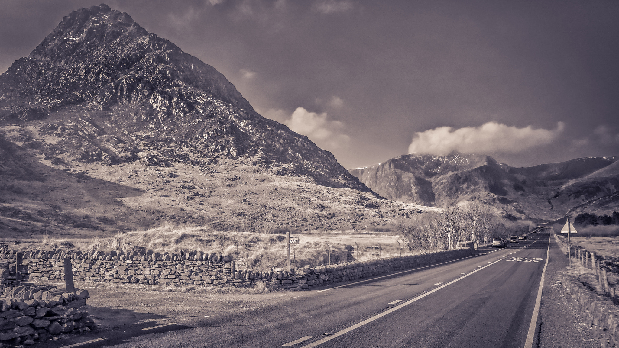 Olympus TG-810 sample photo. Tryfan photography