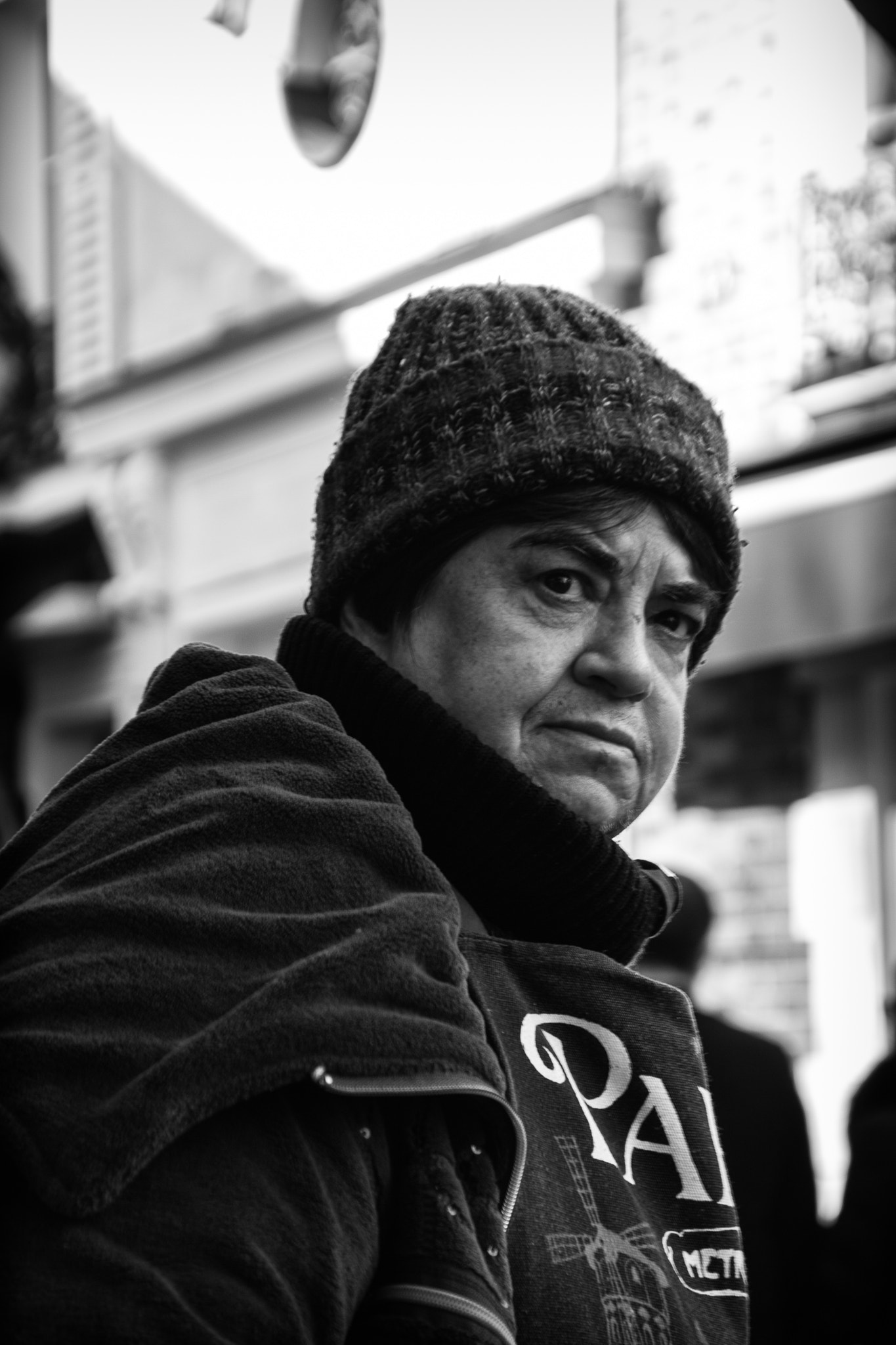 Sigma 18-200mm f/3.5-6.3 DC OS sample photo. Les ouvriers parisiens photography