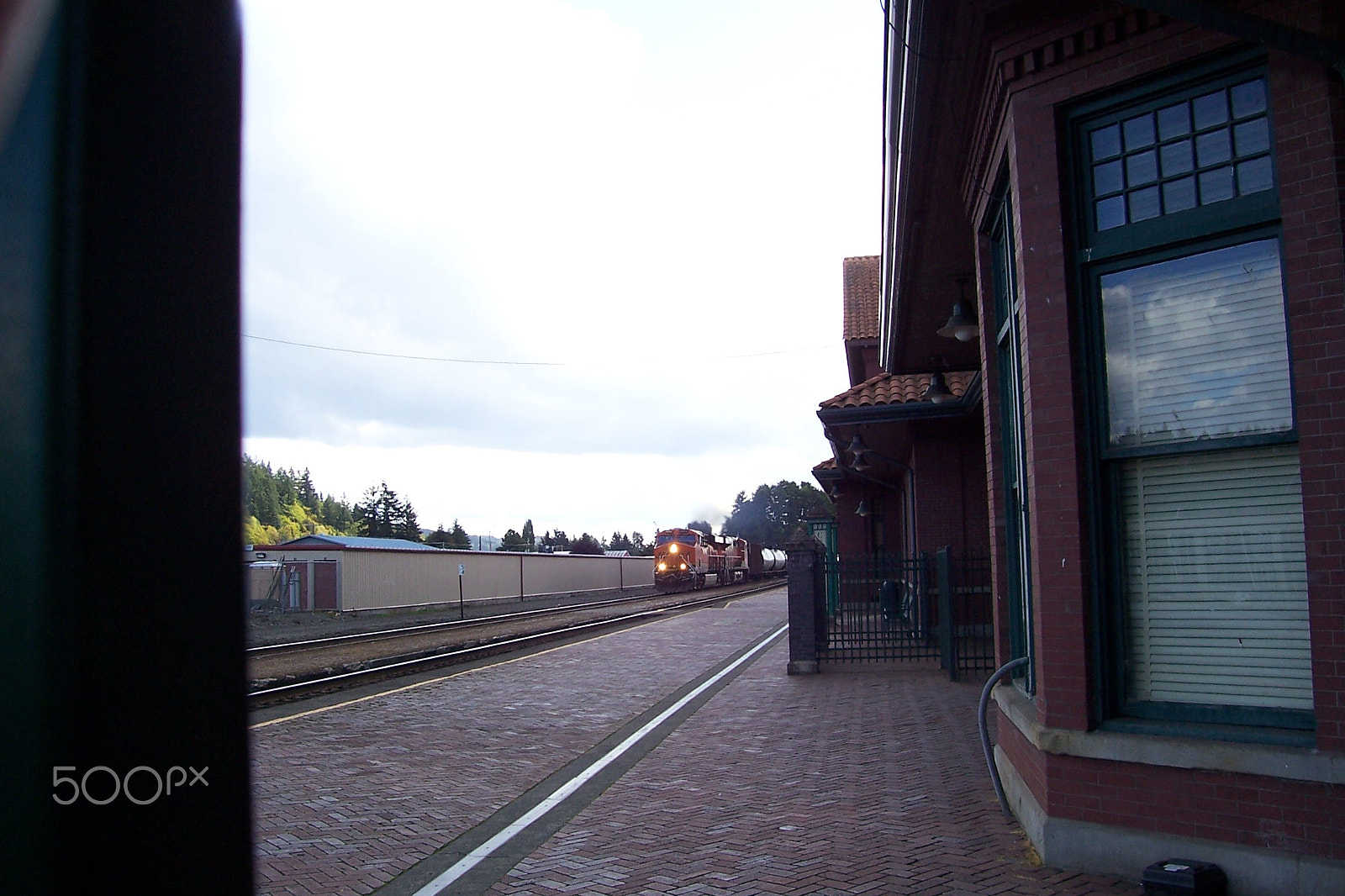 Kodak CX7430 ZOOM DIGITAL CAMERA sample photo. Waiting for the train centralia, wa photography