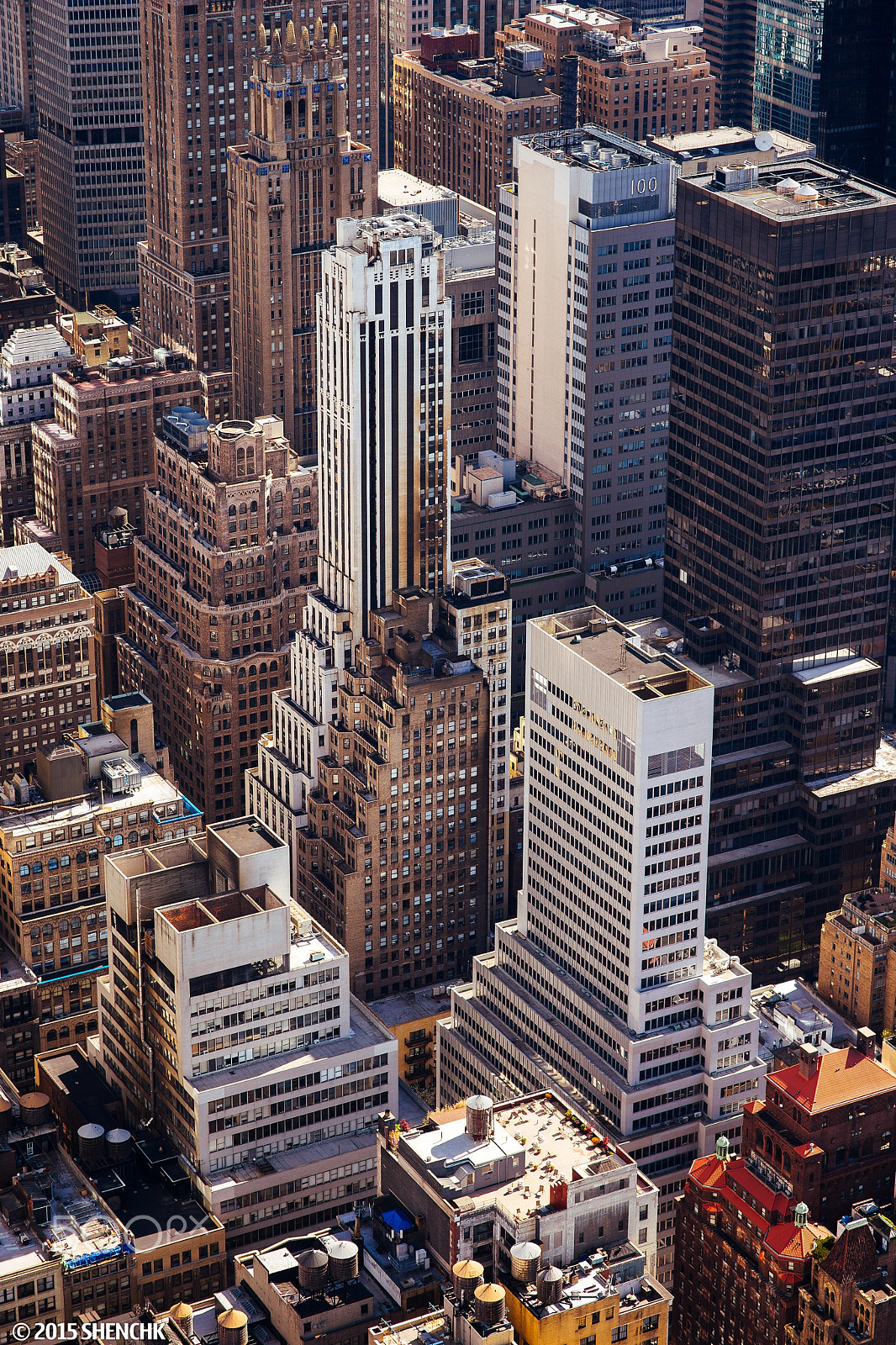 Sony a7 II + Sigma 85mm F1.4 EX DG HSM sample photo. Lost in manhattan photography