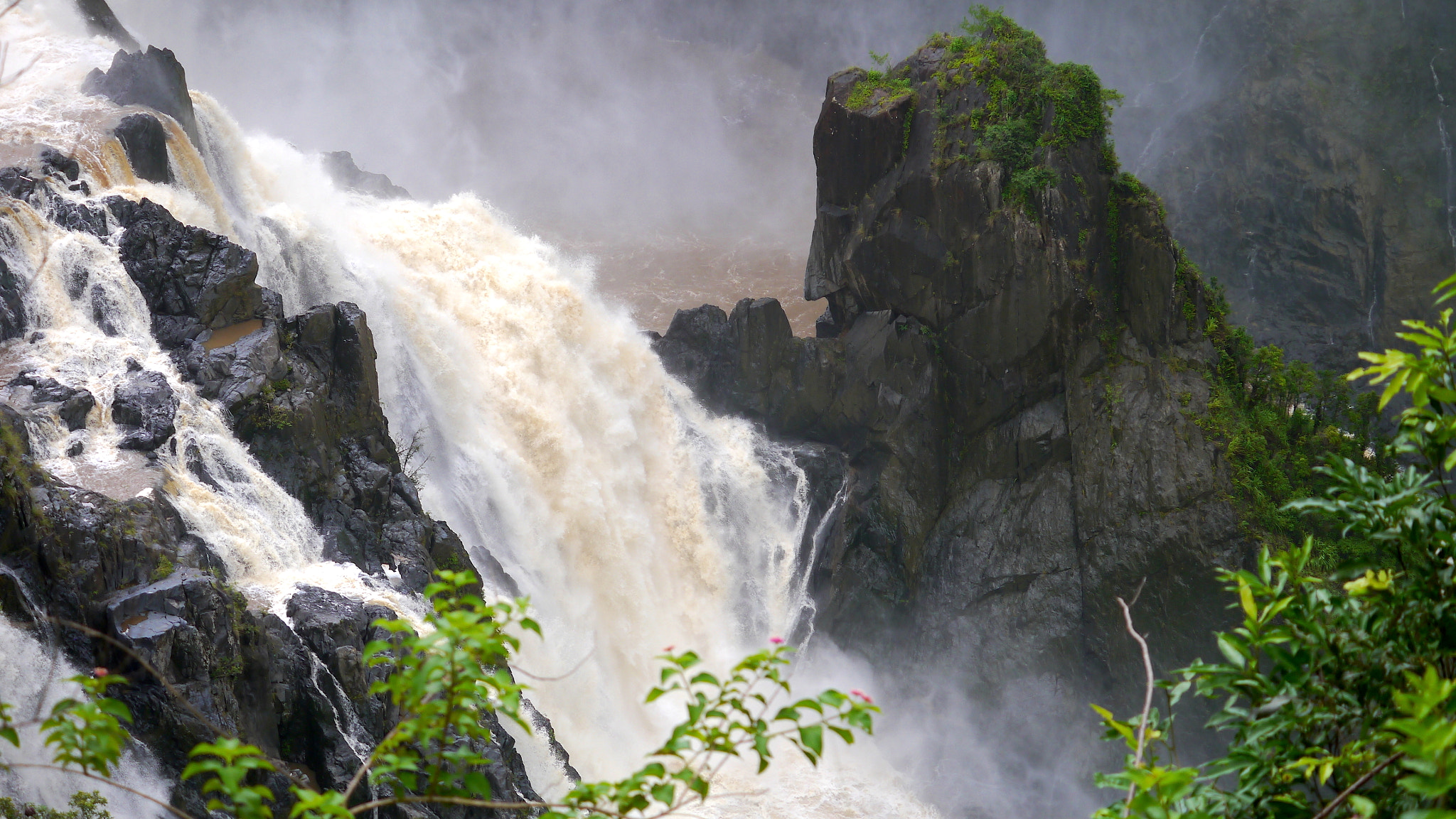 Panasonic Lumix DMC-GX1 sample photo. Baron falls flood closeup photography