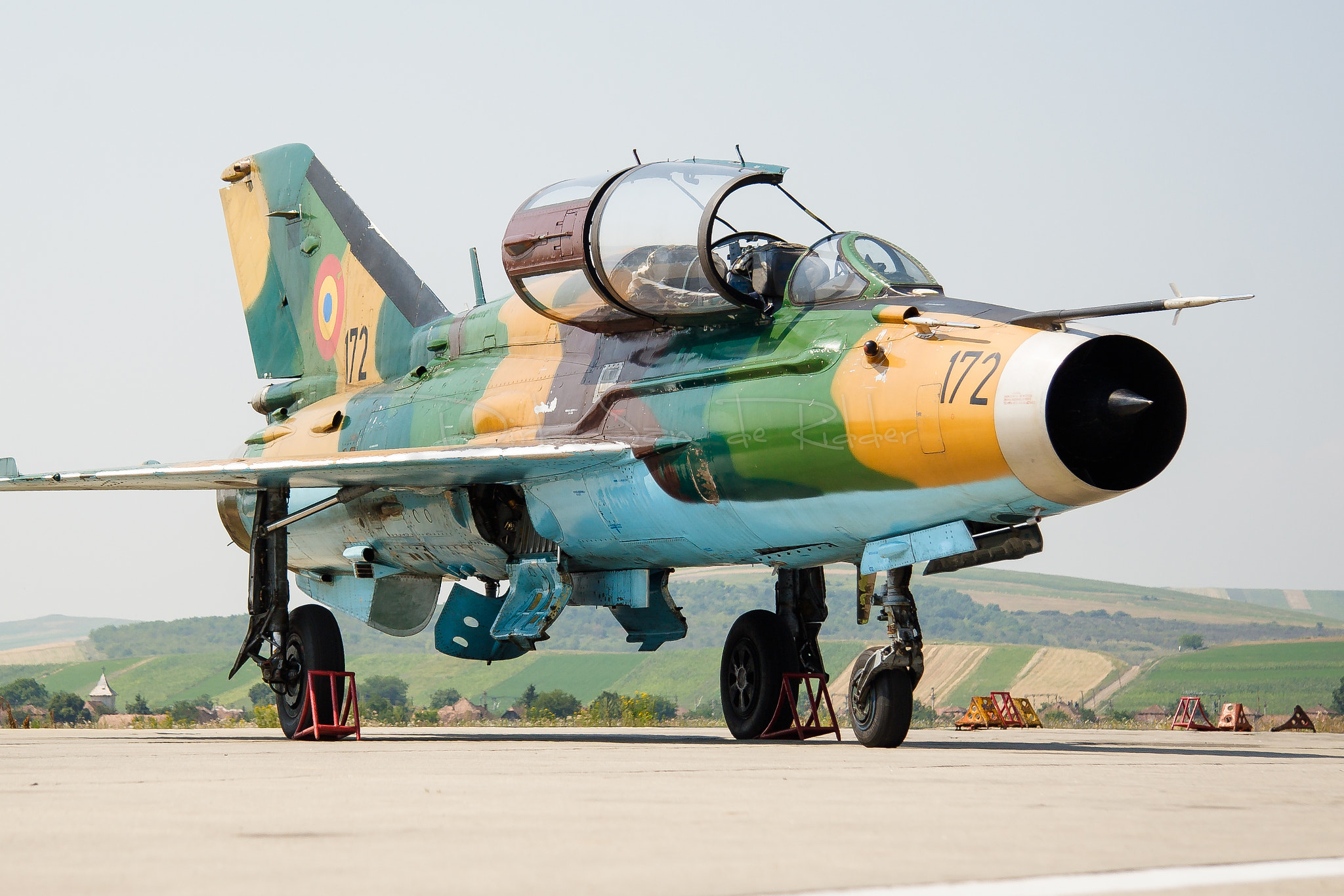 Canon EF-S 17-85mm F4-5.6 IS USM sample photo. Romanian air force mig-21 lancer b 172 photography