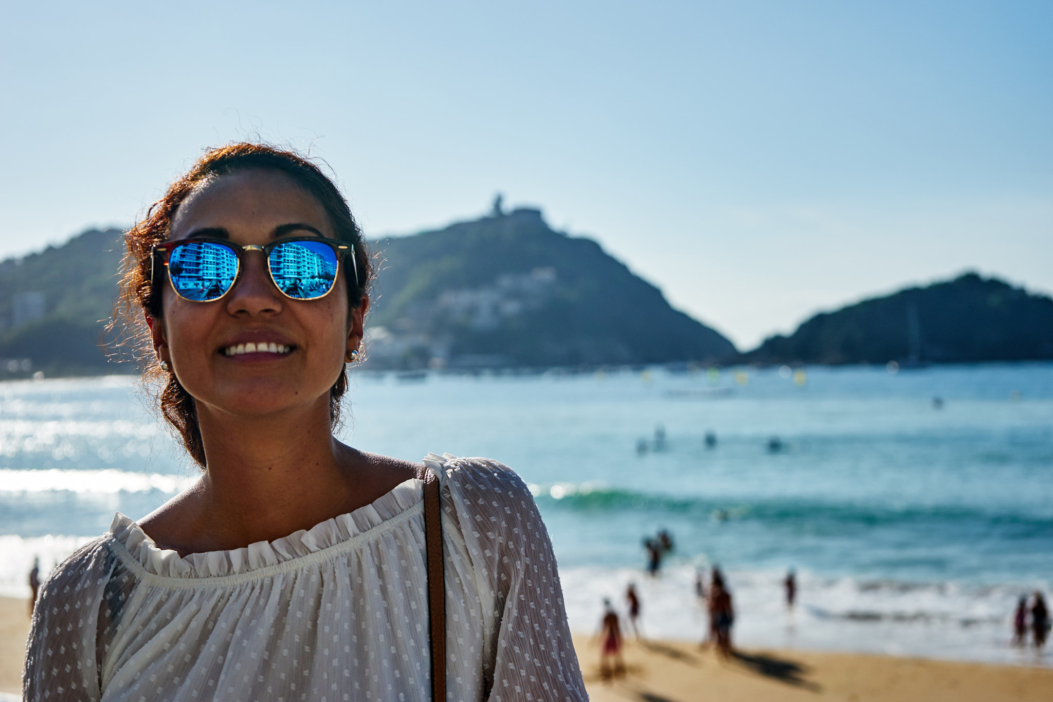 Sony a7 sample photo. Reflective portrait - donosti photography