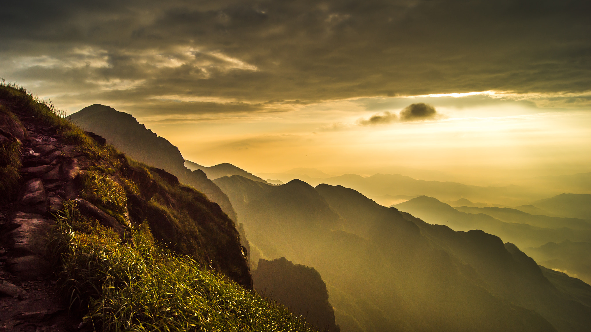 Sony SLT-A55 (SLT-A55V) + Sony DT 18-55mm F3.5-5.6 SAM sample photo. Mt. wu'gong photography