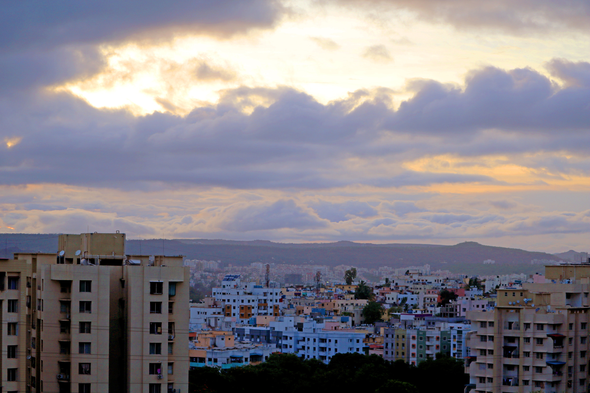 Canon EOS 750D (EOS Rebel T6i / EOS Kiss X8i) sample photo. The vivid sky photography