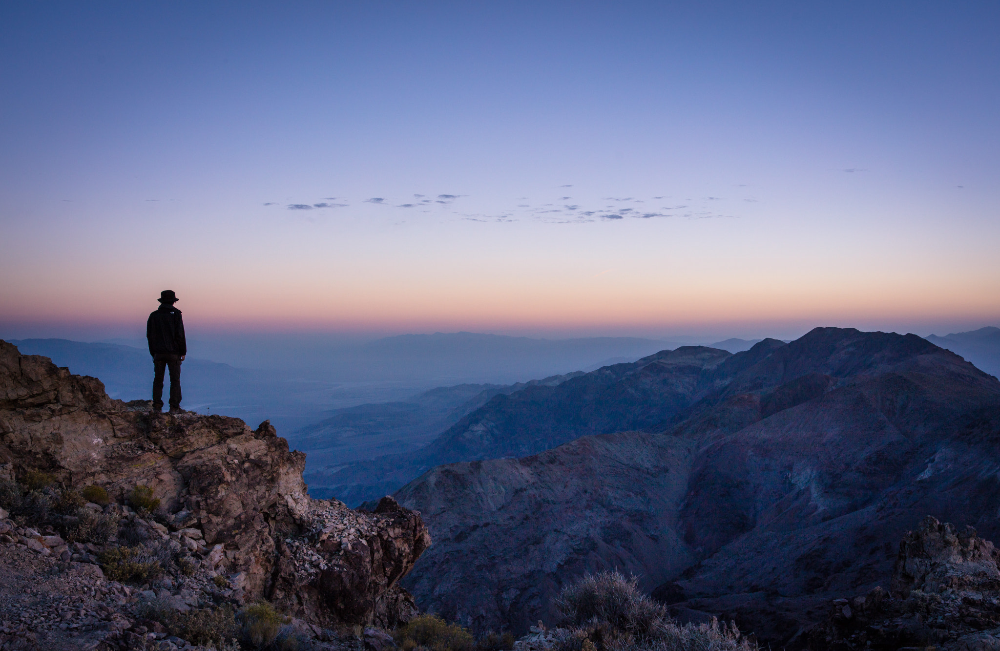 ZEISS Otus 28mm F1.4 sample photo. Sunrise at dante's view photography