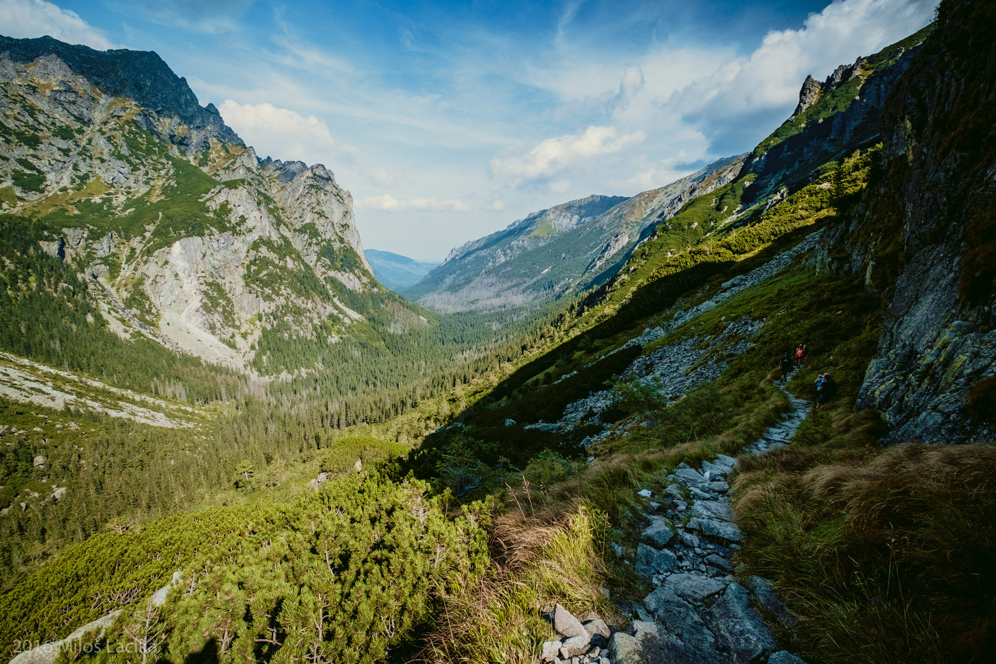 Fujifilm XF 10-24mm F4 R OIS sample photo. Long valley photography