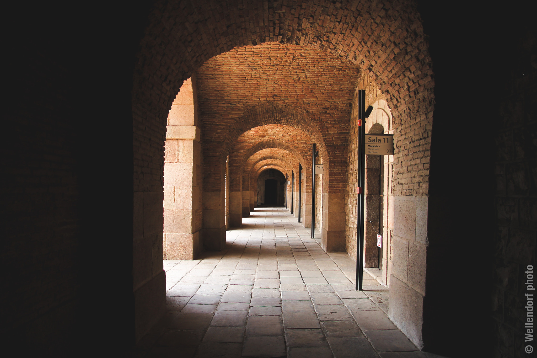Canon EF-S 17-85mm F4-5.6 IS USM sample photo. Montjuic castle photography