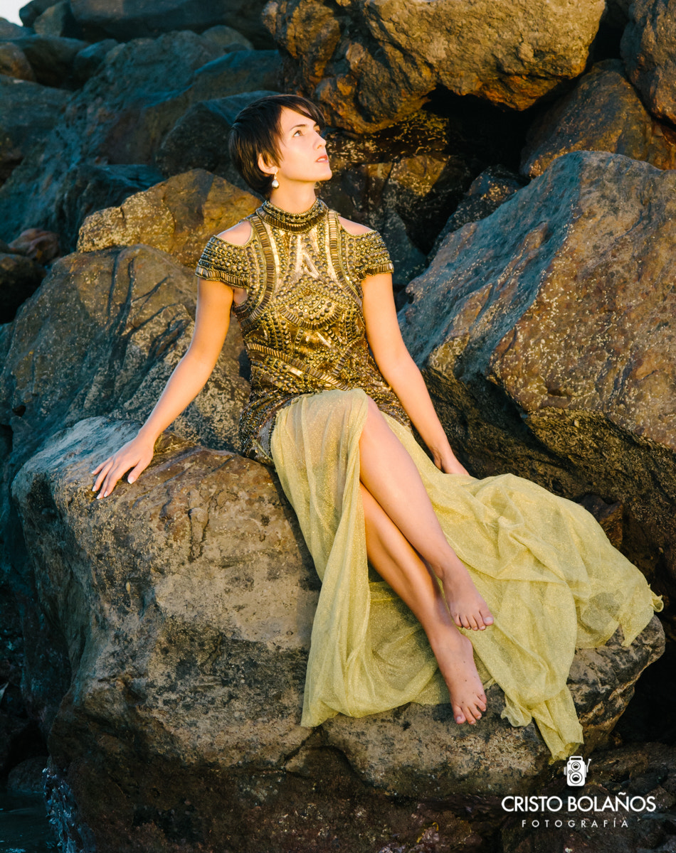 Nikon D7100 + AF Nikkor 70-210mm f/4-5.6 sample photo. Elegant photography
