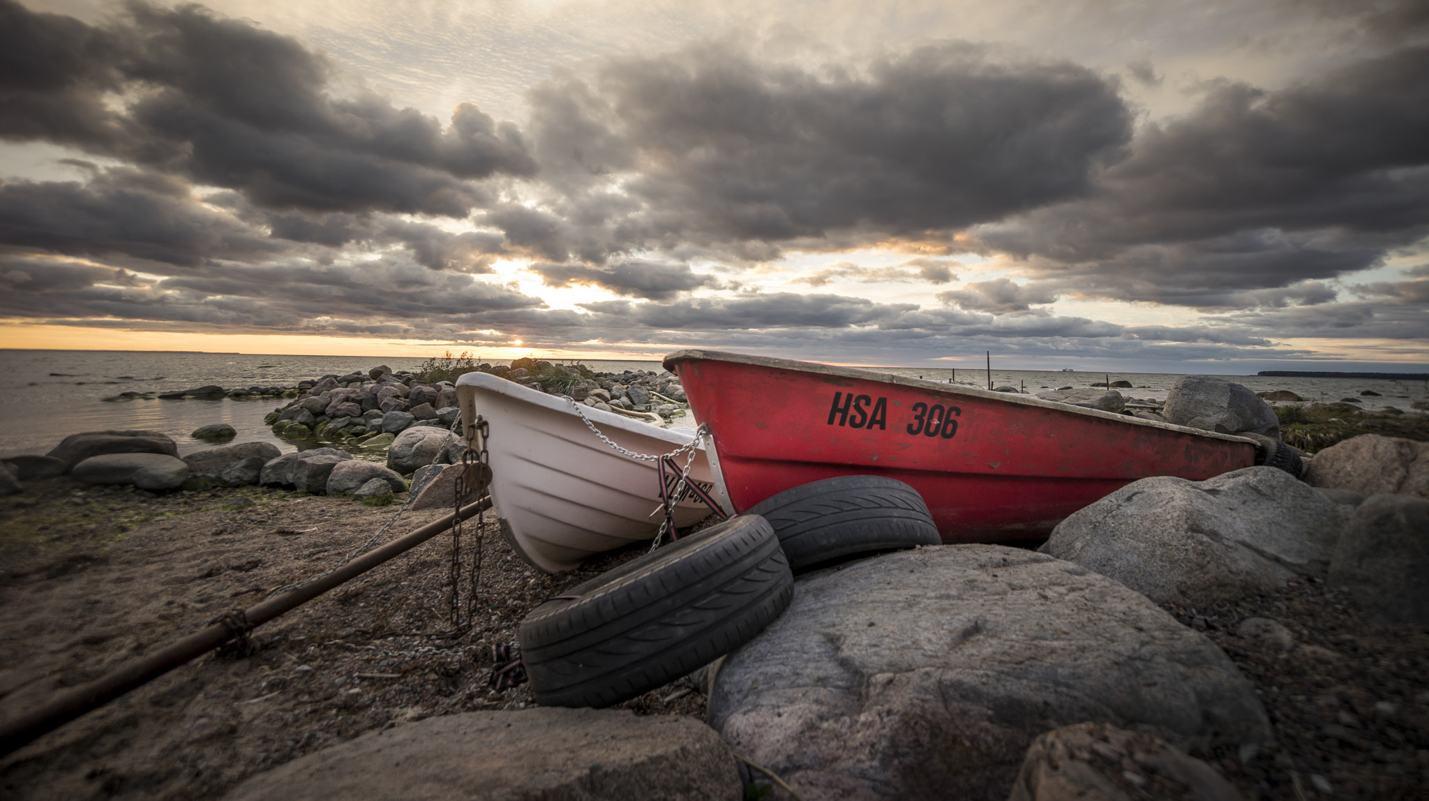 Sony a7R + Sony E 10-18mm F4 OSS sample photo. Boats photography