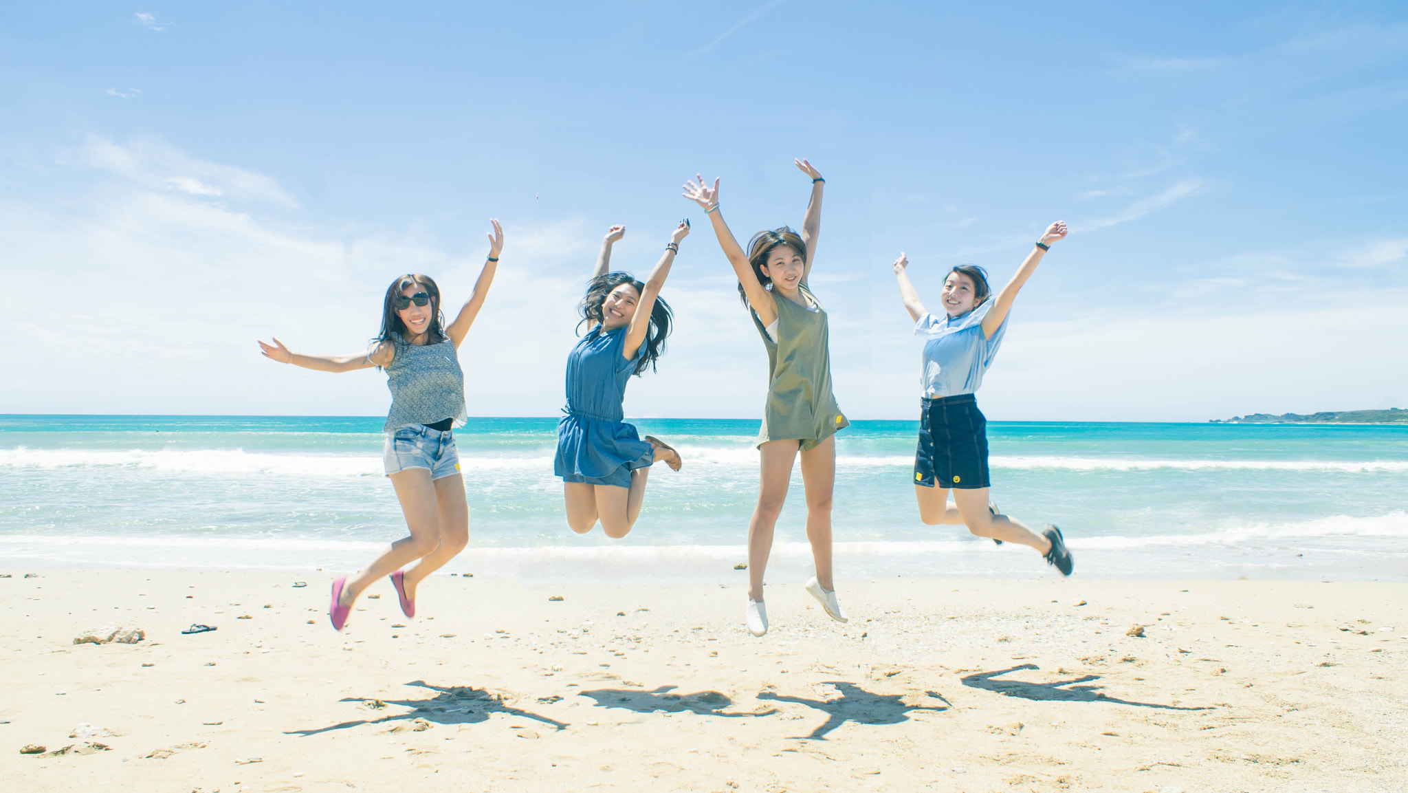 Sony DT 18-70mm F3.5-5.6 sample photo. Free jump photography
