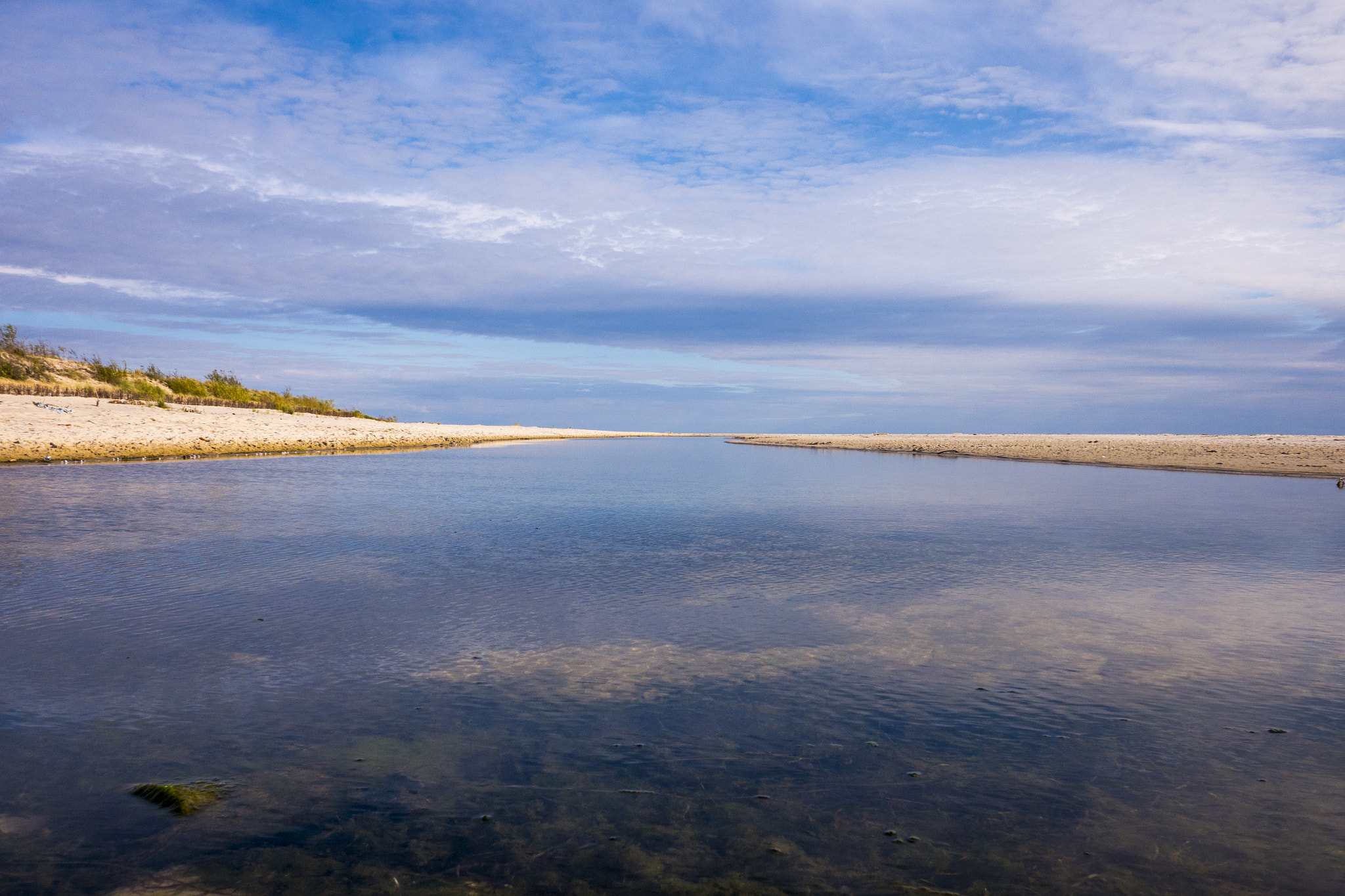 Panasonic Lumix DMC-GX7 + Panasonic Lumix G 14mm F2.5 ASPH sample photo. Sea photography