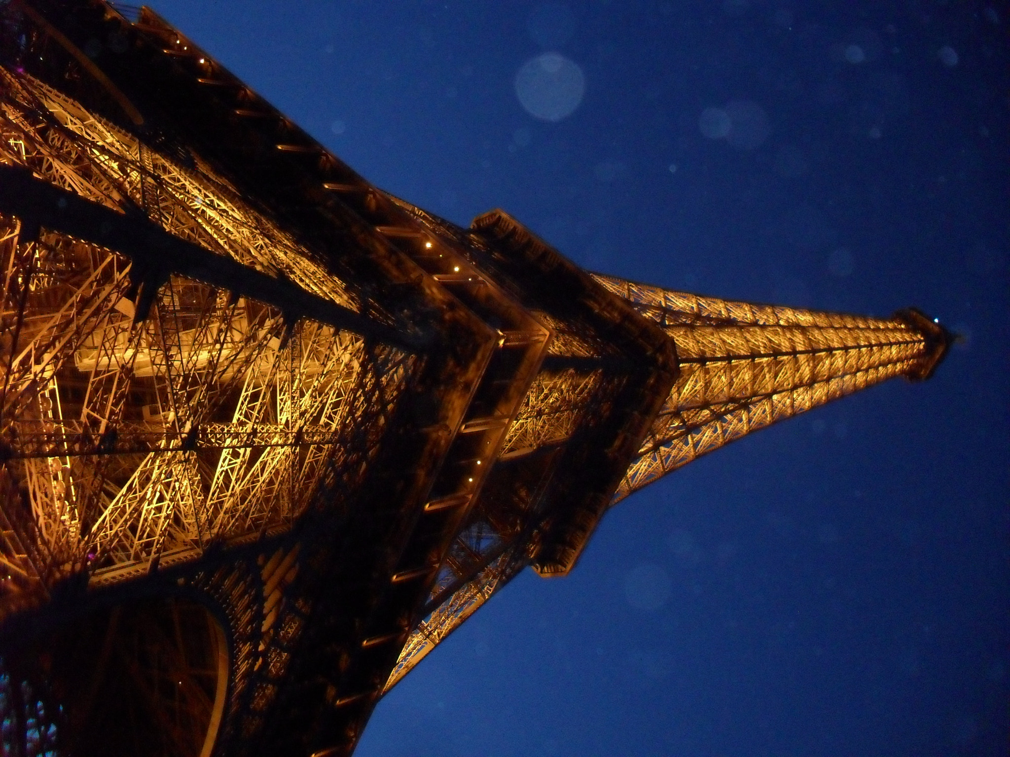 Samsung ES60 / VLUU ES60 /  SL105 /  ES63 sample photo. Torre de paris photography