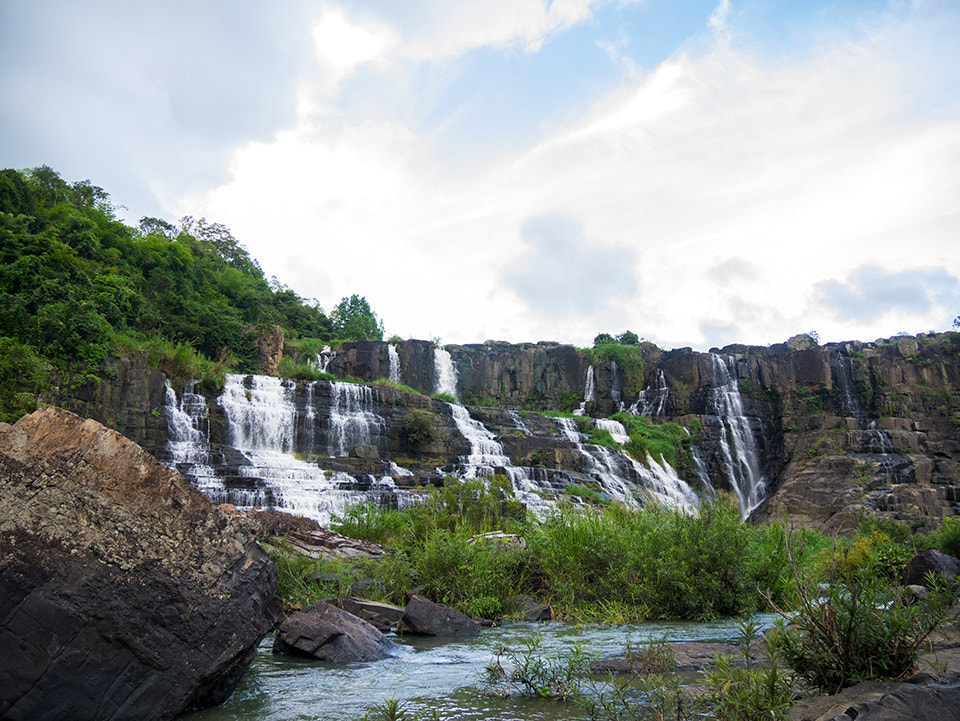 Panasonic Lumix DMC-GM1 sample photo. Pongour waterfall photography