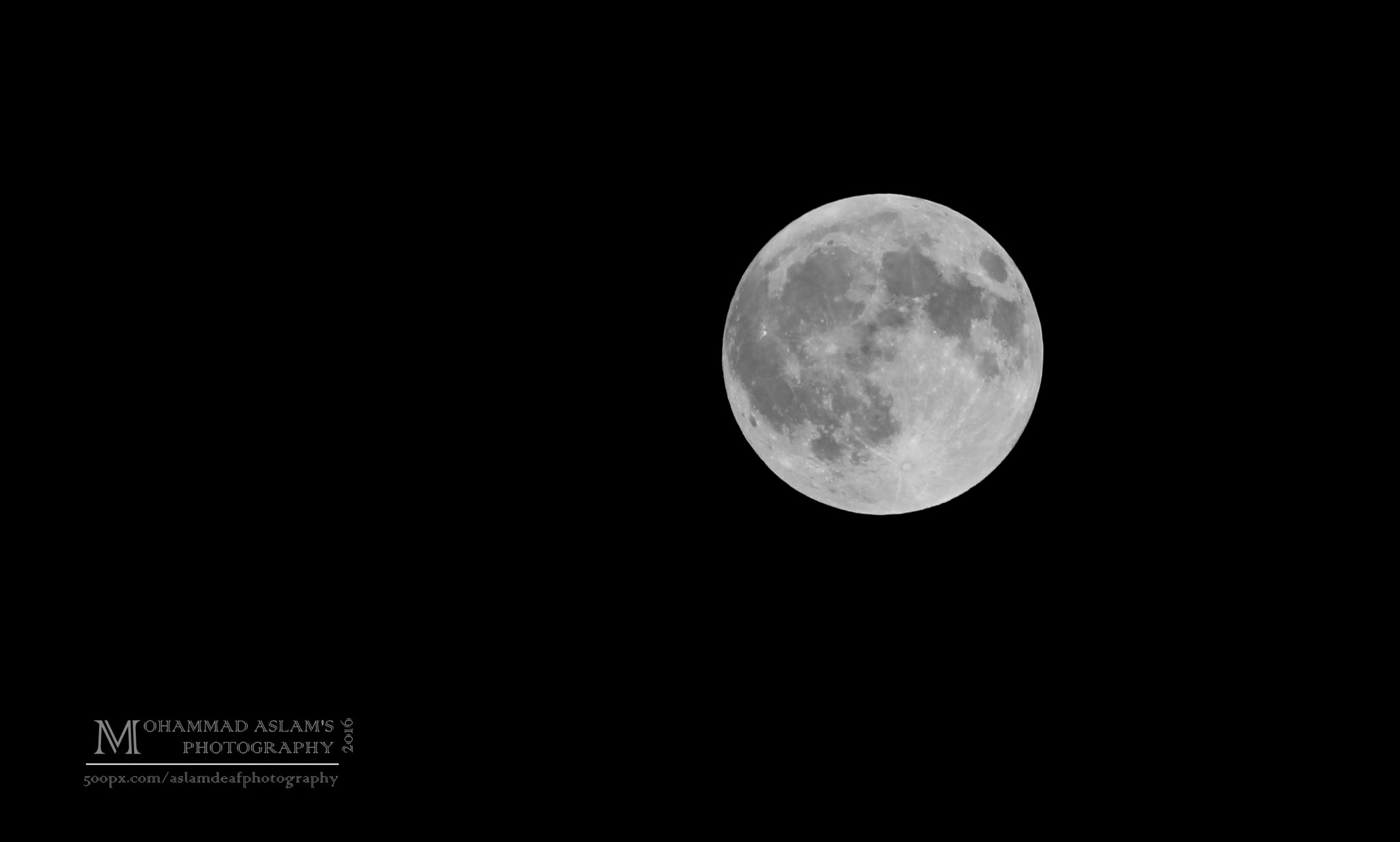 Canon EF 75-300mm f/4-5.6 USM sample photo. Moon photography