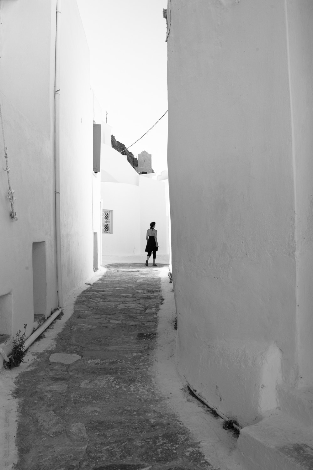 Nikon D700 + Nikon AF-S Nikkor 35mm F1.8G ED sample photo. Mysterious woman photography