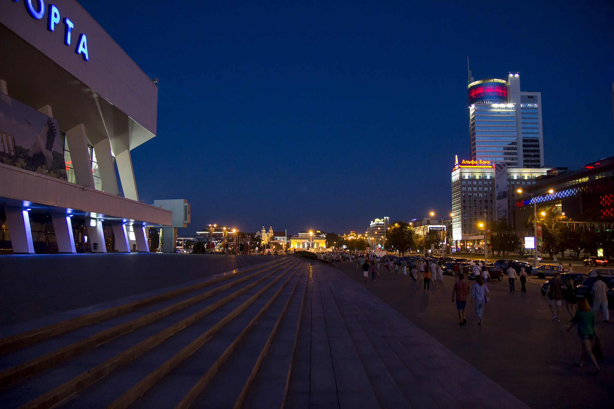 Canon EF-S 17-55mm F2.8 IS USM sample photo. Minsk  by night 8 photography